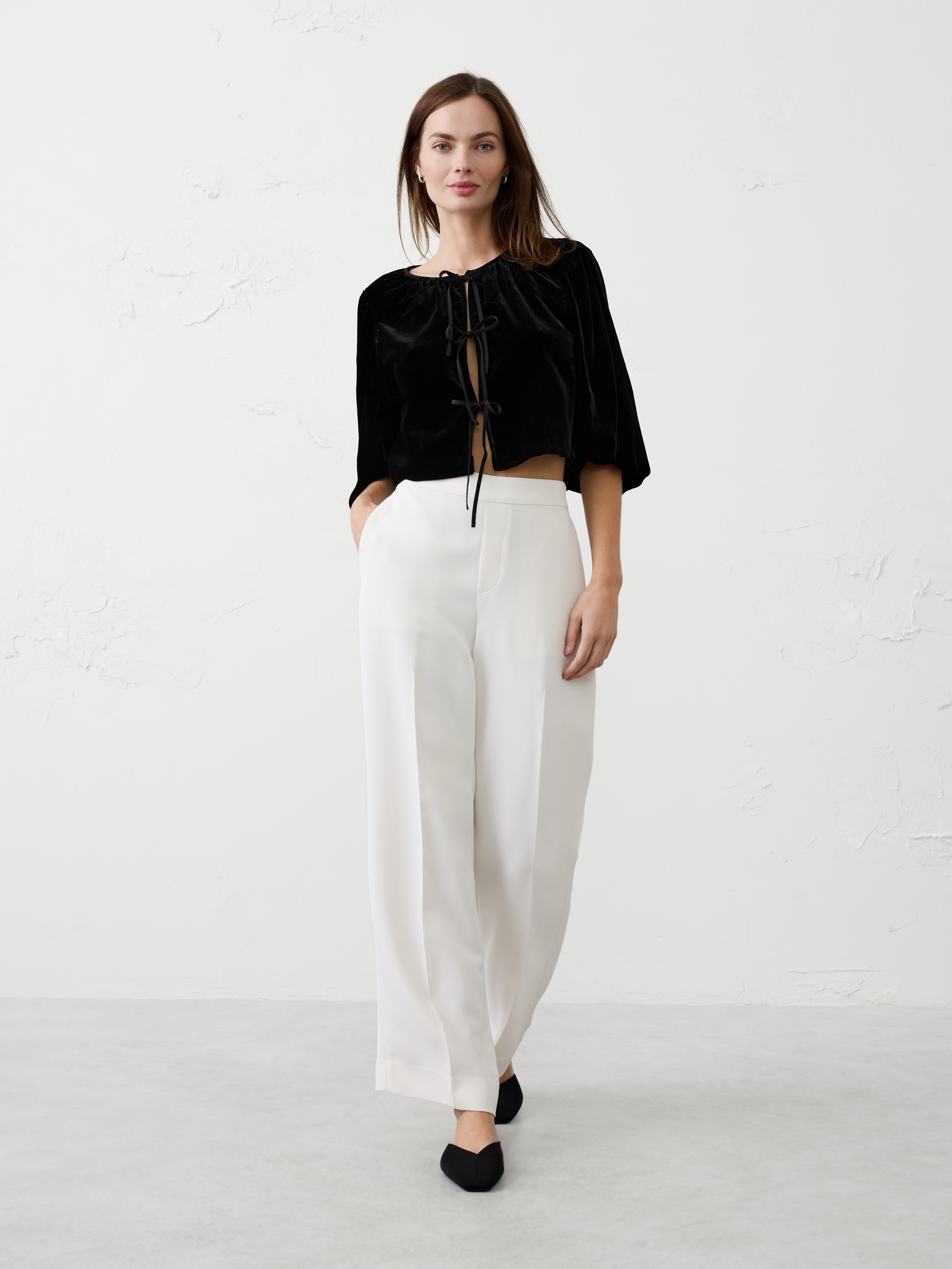 【なち】maisoncelon velour tie blouse Velvet Tie-Front Top | Banana Republic Factory