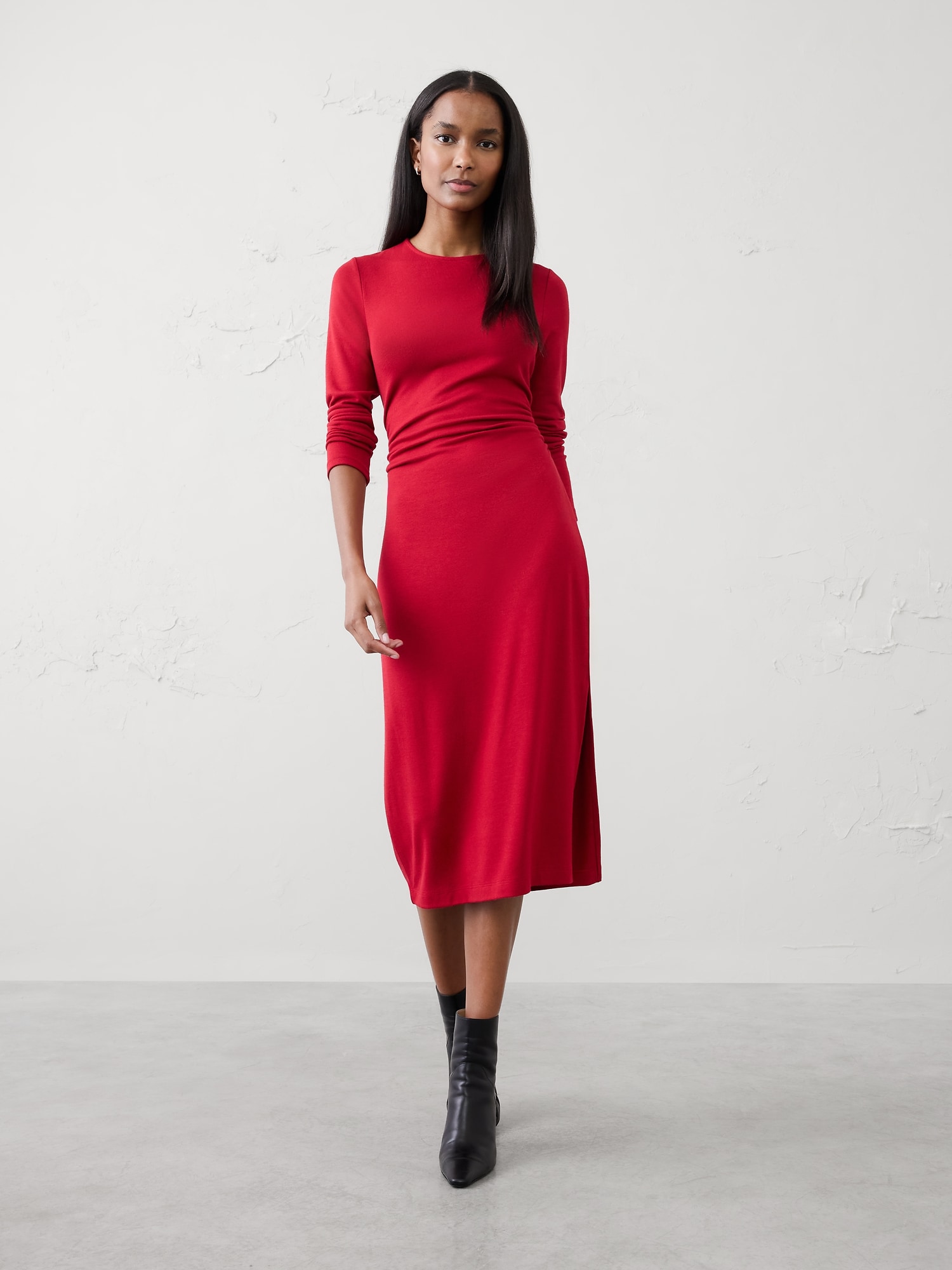 Soft Luxe Shirred-Side Midi Dress - Red Chakra