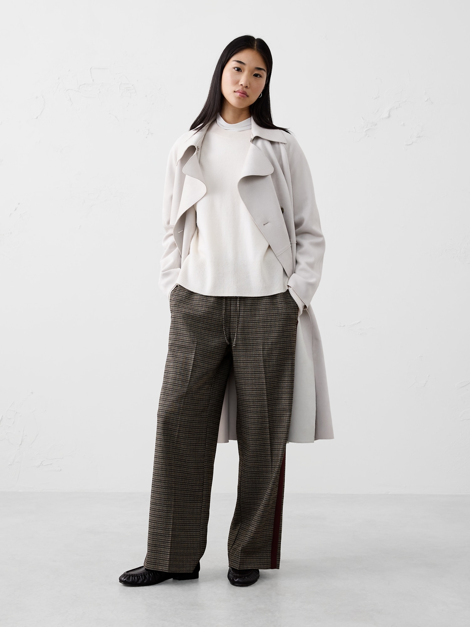 Image number 1 showing, Straight Mid-Rise Pull-On Pant
