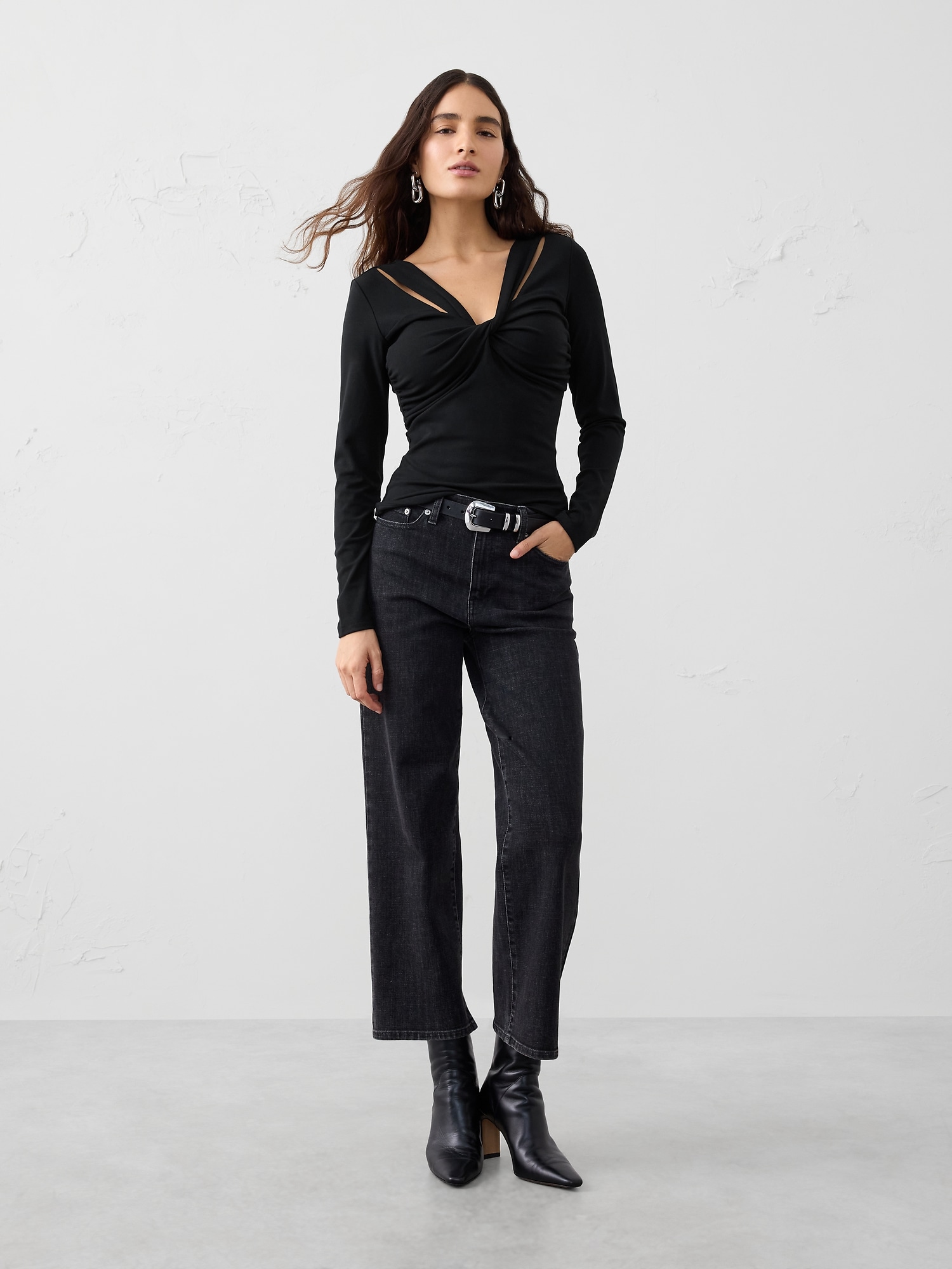 Twist-Front Top