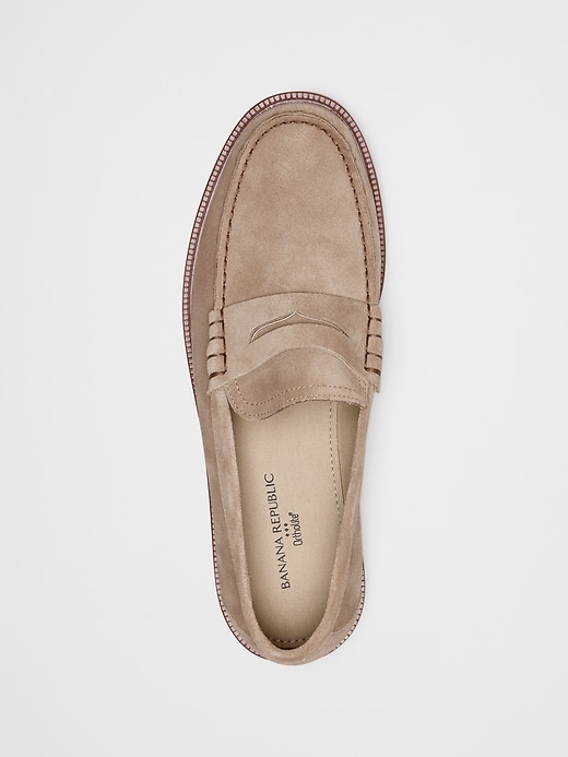 Soft Suede Loafer | Banana Republic Factory display picture 2
