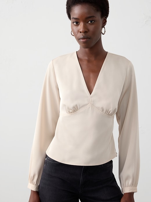 トップス unliens v-neck design blouse Silky V-Neck Top | Banana Republic Factory