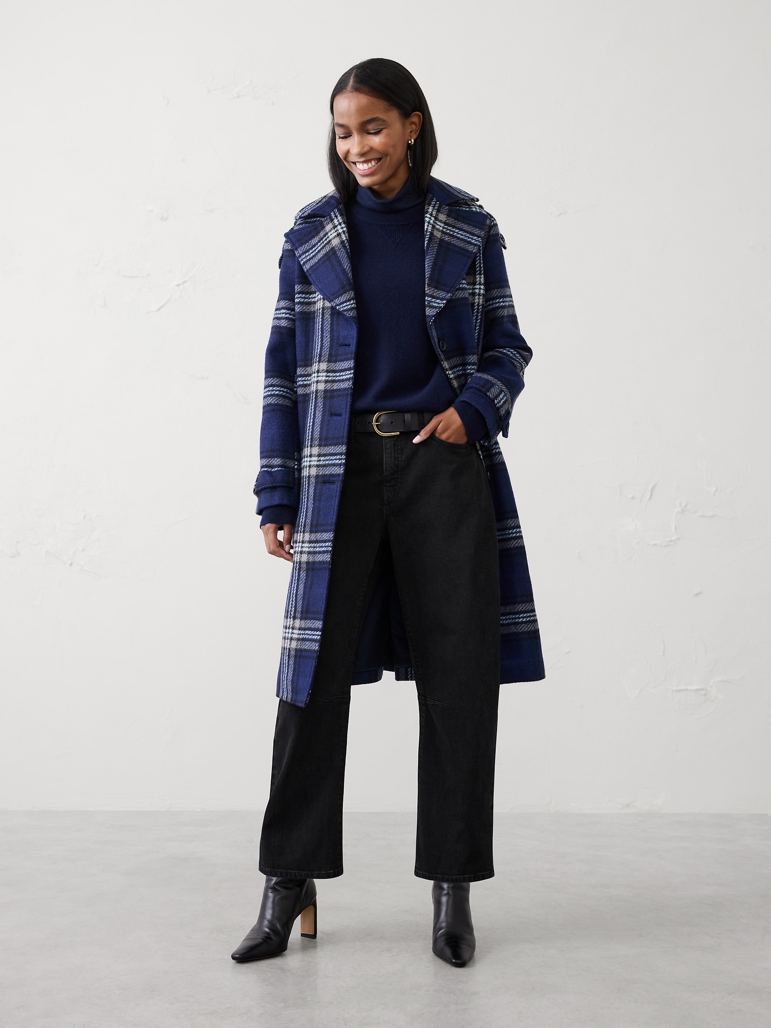 Barrel Mid-Rise Jean - Black