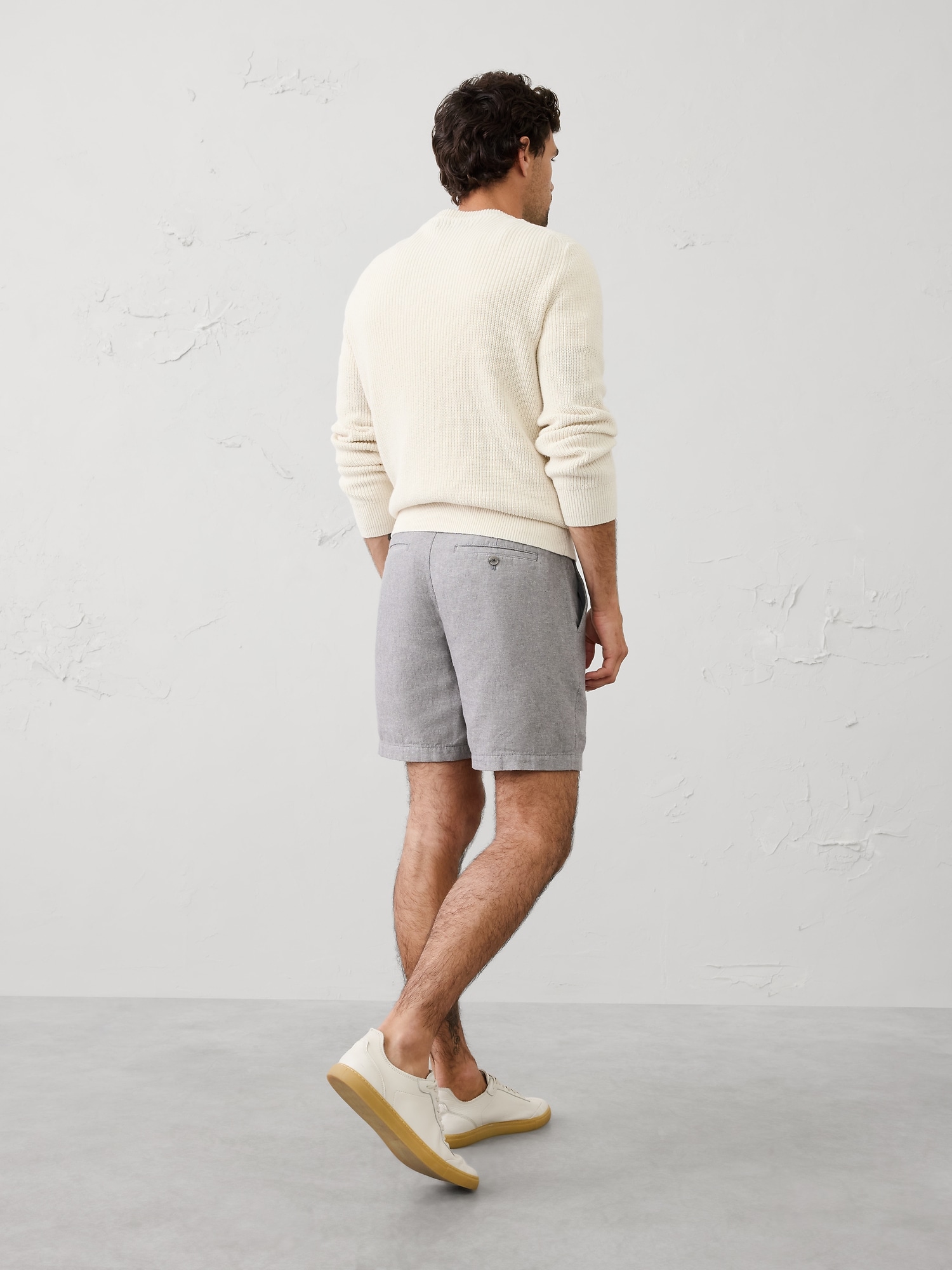 Image number 2 showing, Slim-Fit 7" Linen-Blend Short