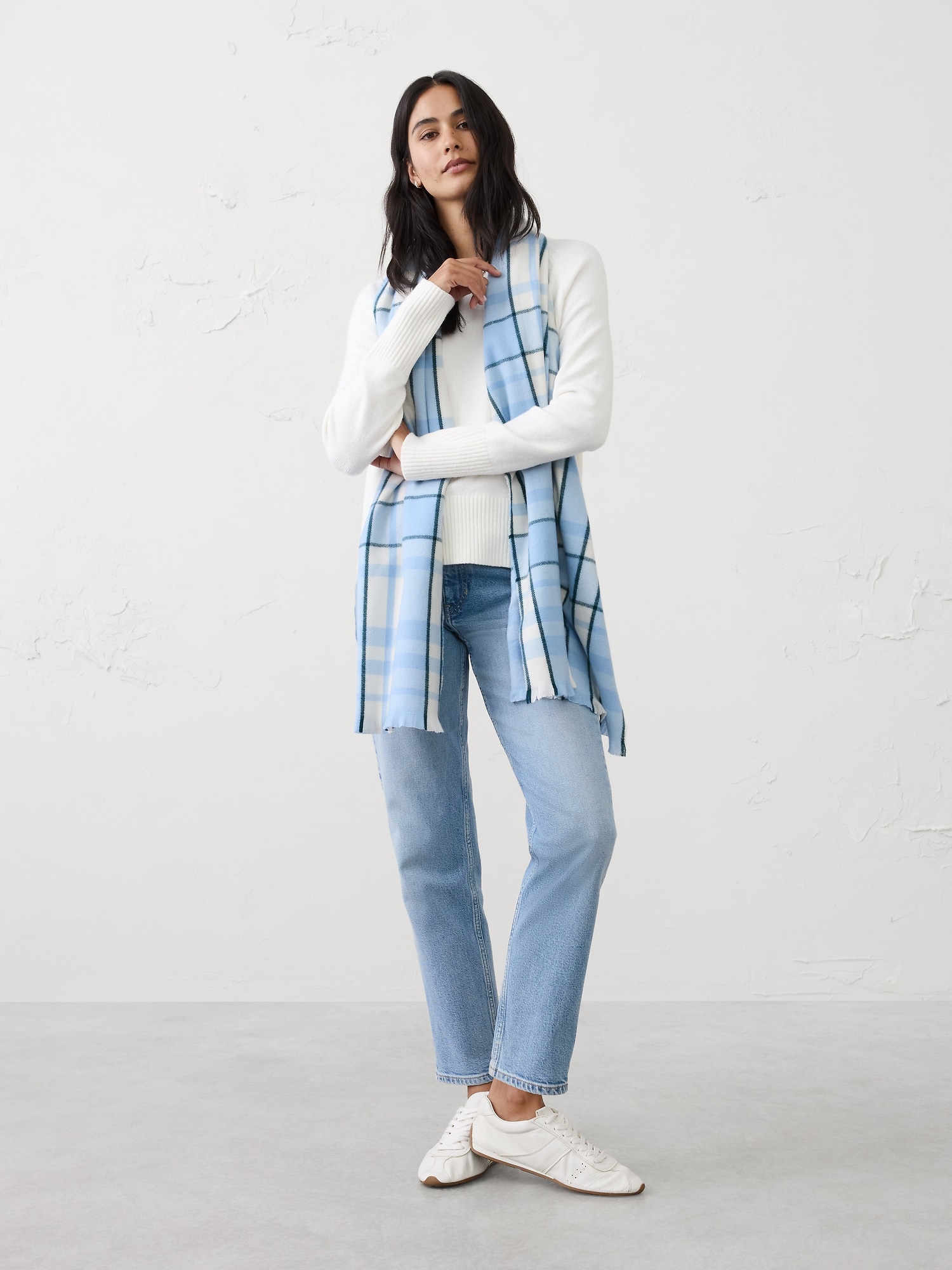 Image number 4 showing, Cozy Scarf