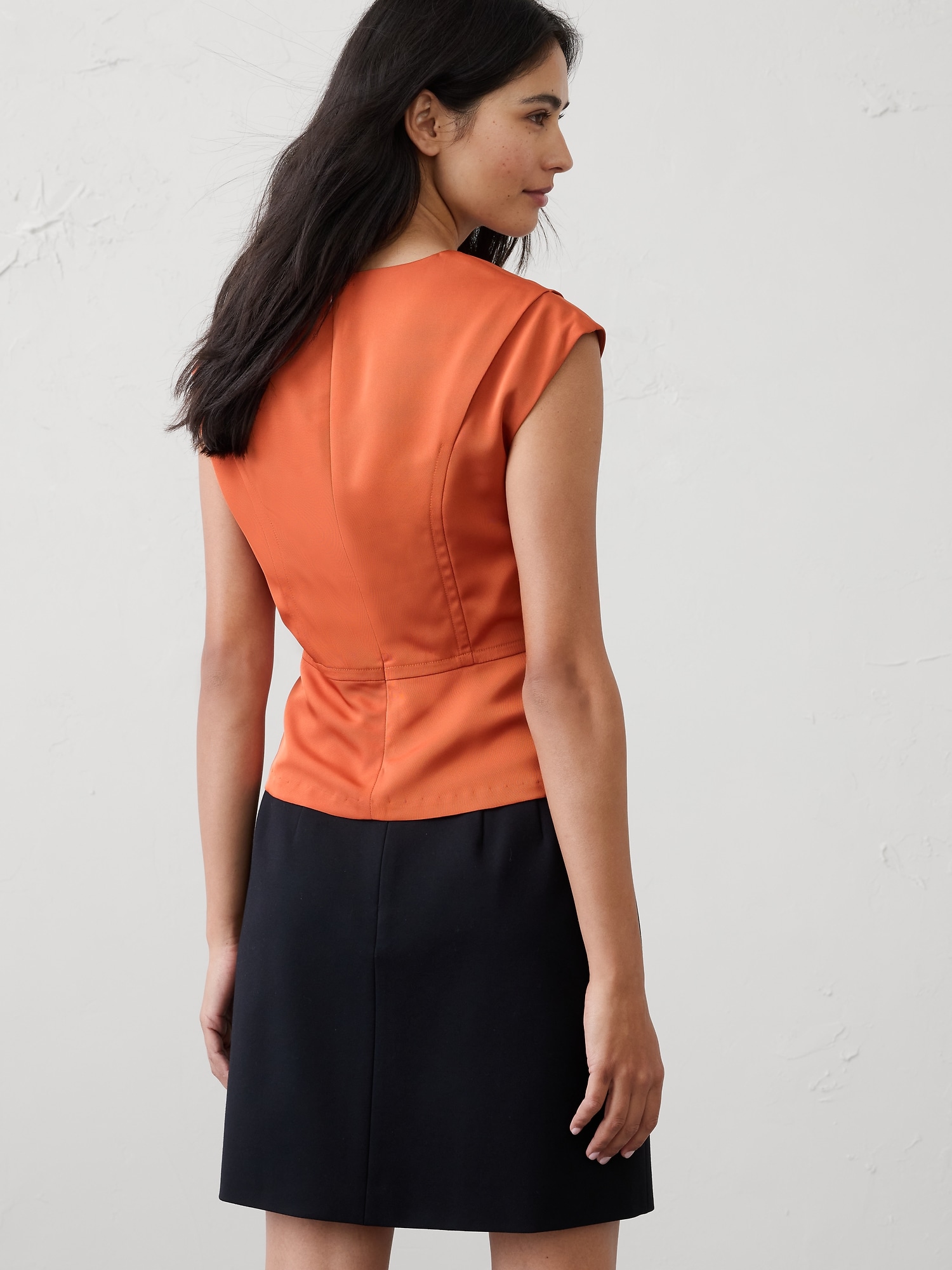 Image number 2 showing, Seamed Hourglass Top