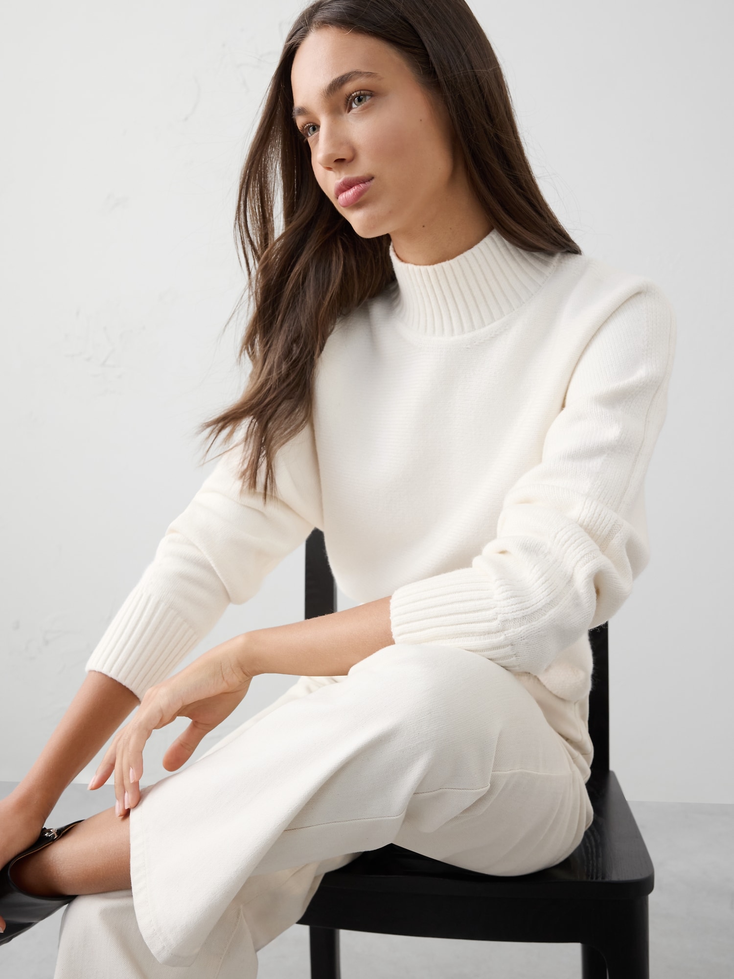 Oversized Turtleneck Cropped Sweater - Snow Day