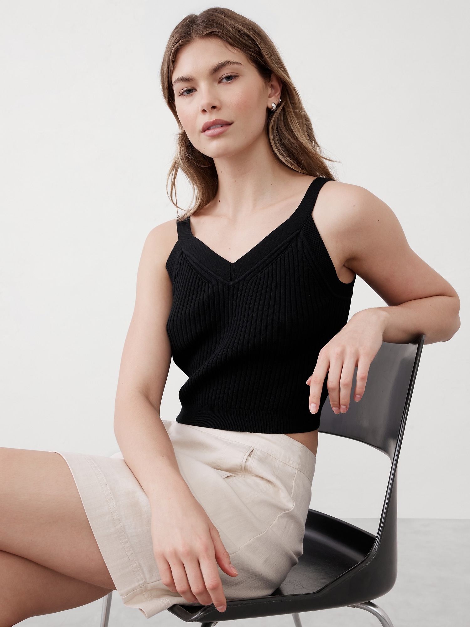 Ribbed Cropped Sweater Tank - Black