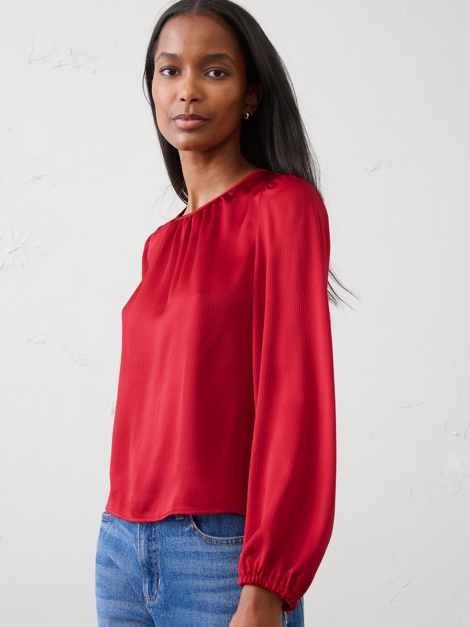 Volume-Sleeve Top - Red Chakra