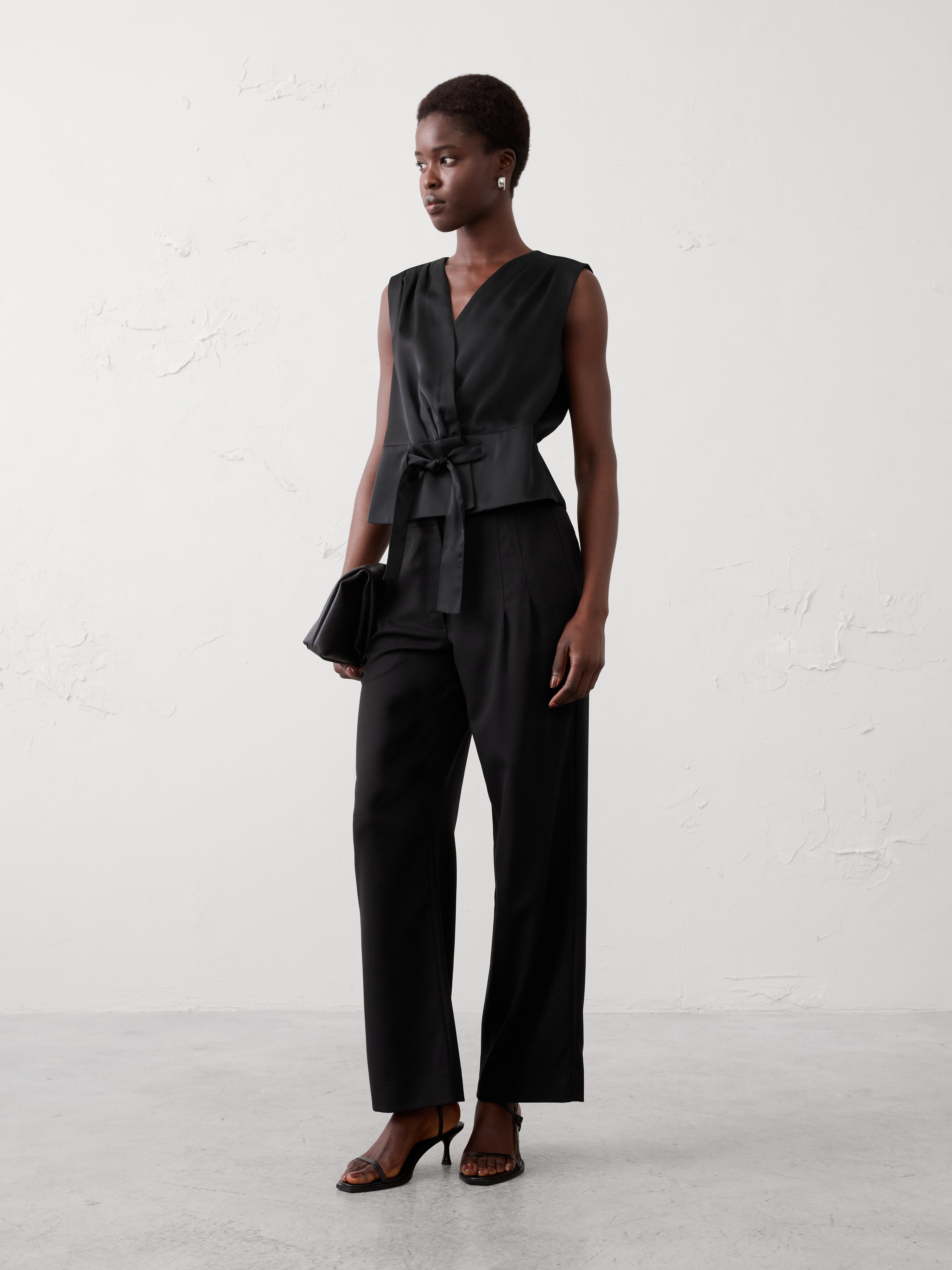 Yoke-Tie Top