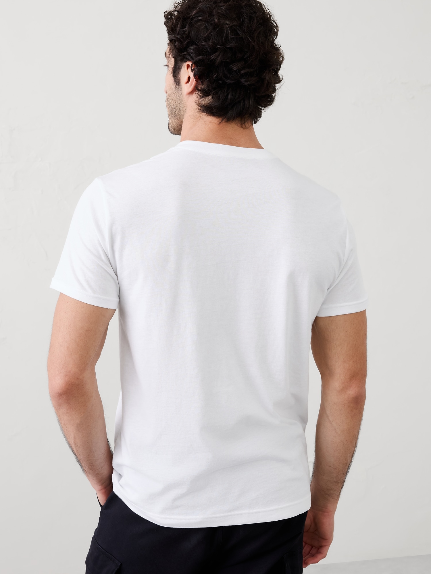 Image number 2 showing, Standard-Fit Premium Wash Shirt