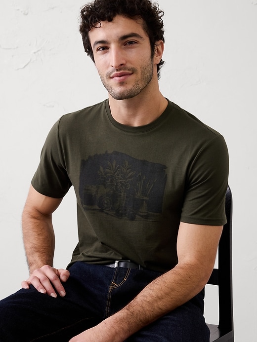 Graphic T-Shirt | Banana Republic Factory