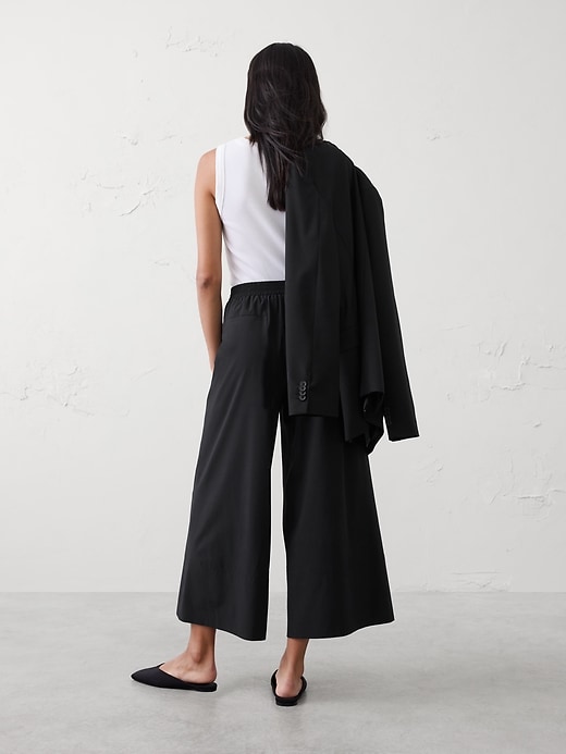 Anyday Wide-Leg High-Rise Airstretch Cropped Pant | Banana