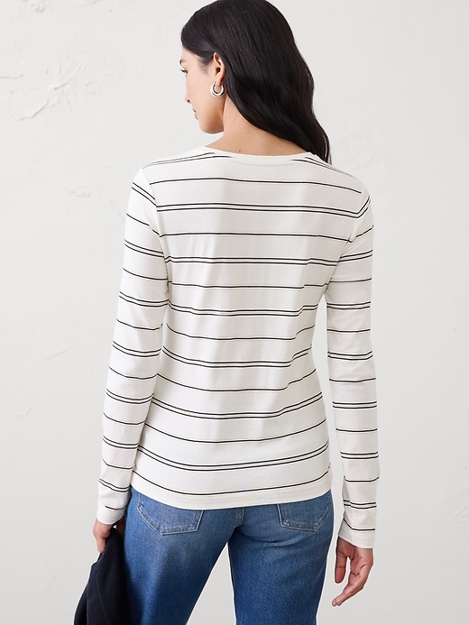 Timeless Long-Sleeve V-Neck T-Shirt | Banana Republic Factory