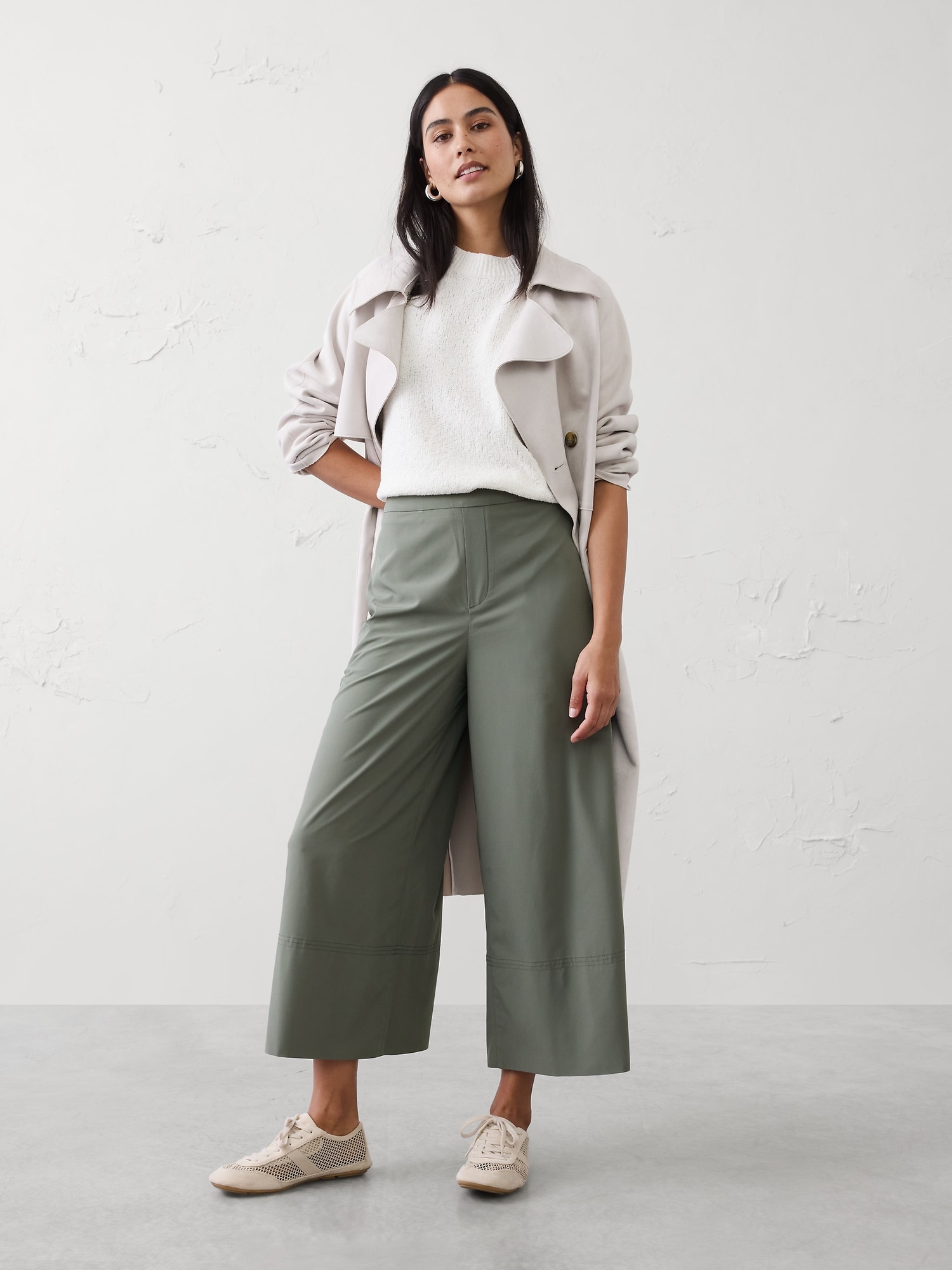 High-Rise Wide-Leg Airstretch Pull-On Cropped Pant