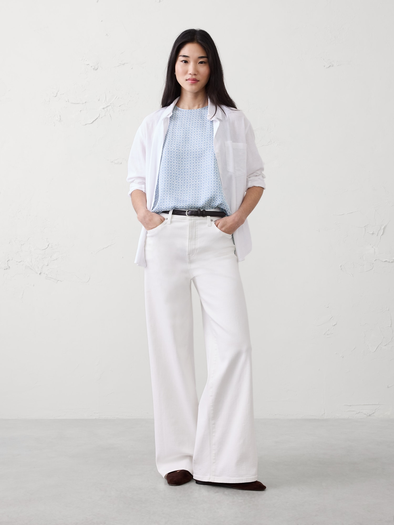 Image number 3 showing, Shell Tank