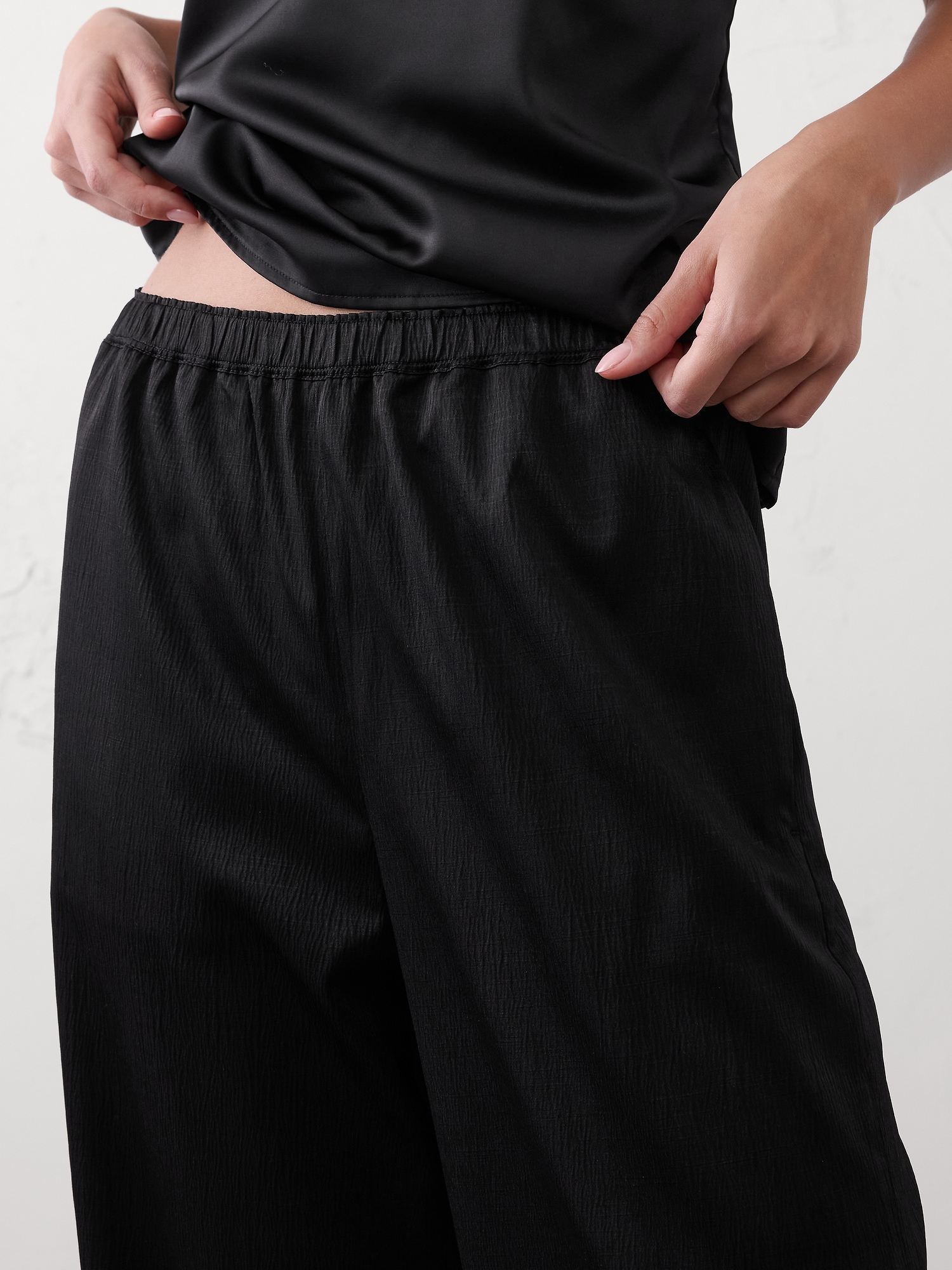 Image number 3 showing, High-Rise Wide-Leg Crinkle Satin Pull-On Pant