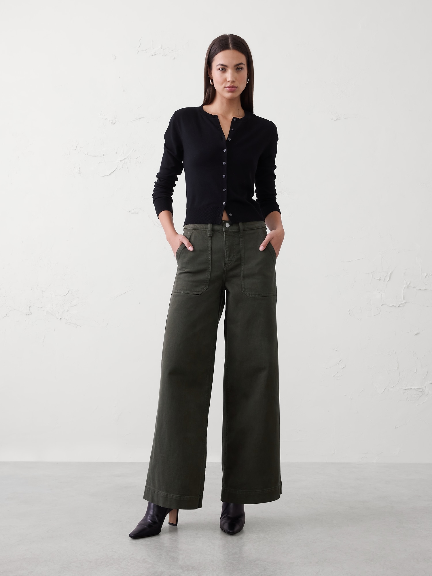 Wide-Leg High-Rise Utility Jean