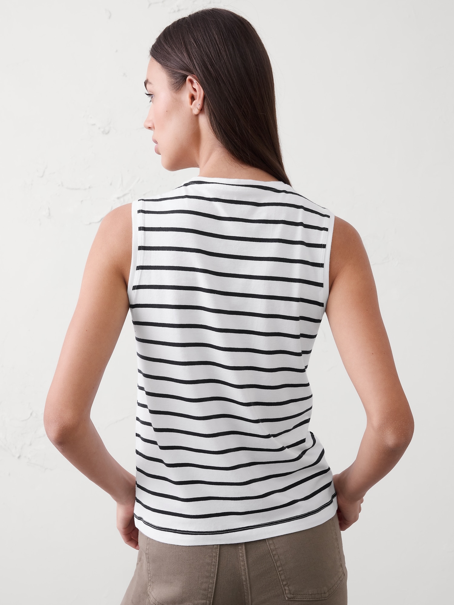 Image number 2 showing, Timeless Tank