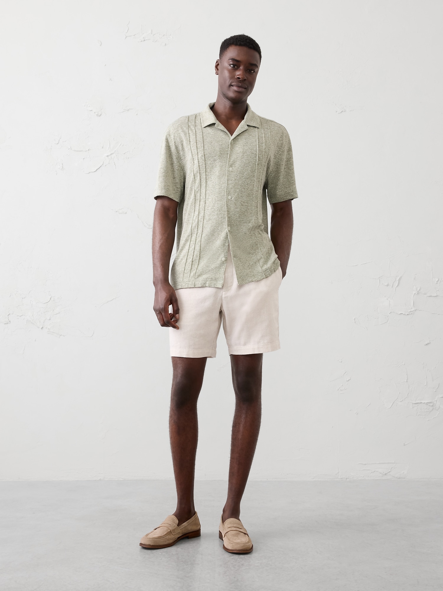 Image number 3 showing, Standard-Fit Linen-Blend Pintuck Polo