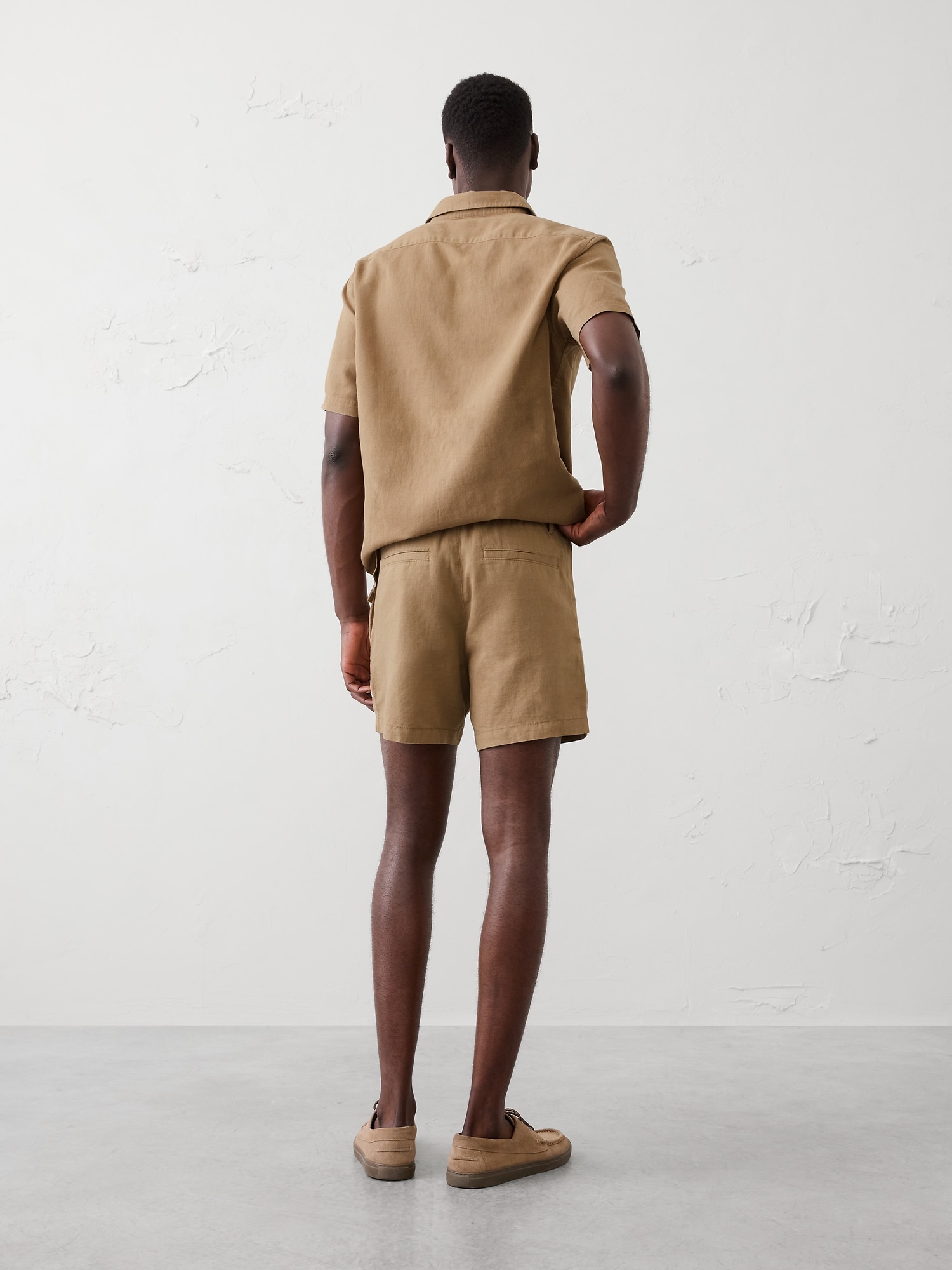 Image number 2 showing, Slim-Fit 5" Linen-Blend Short