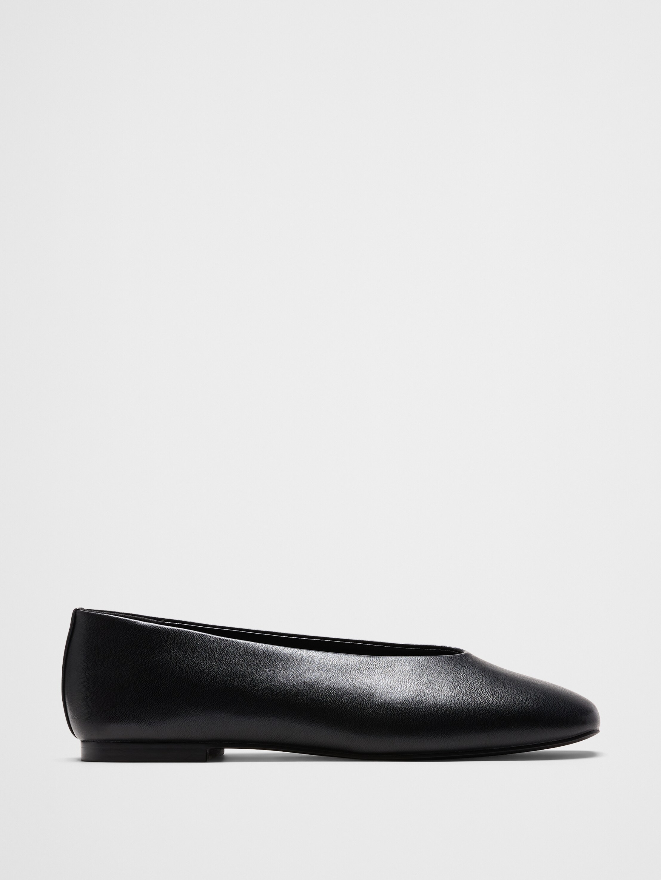 Ballet Flat