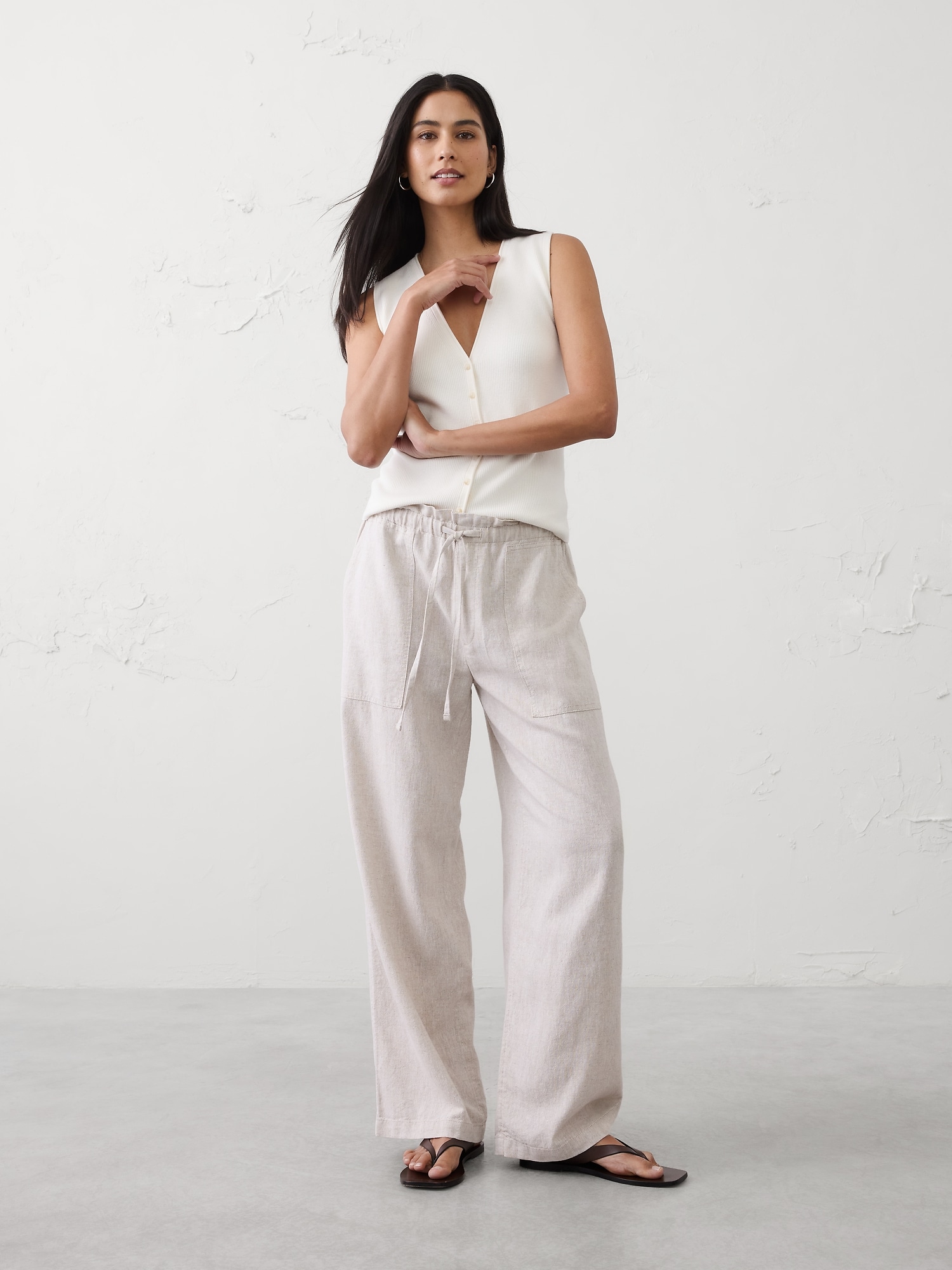 Mid-Rise Straight Linen-Blend Pull-On Pant