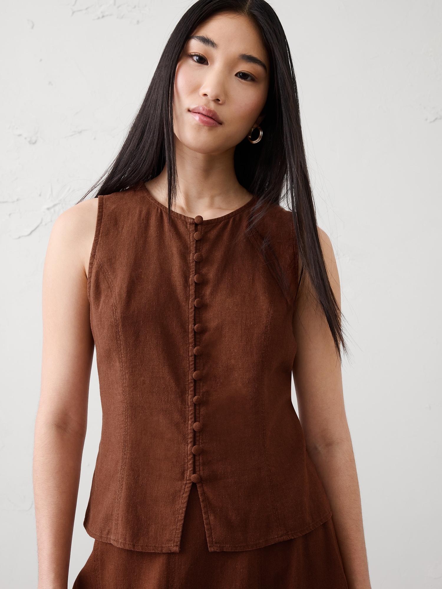 Image number 3 showing, Linen-Blend Tie-Back Vest
