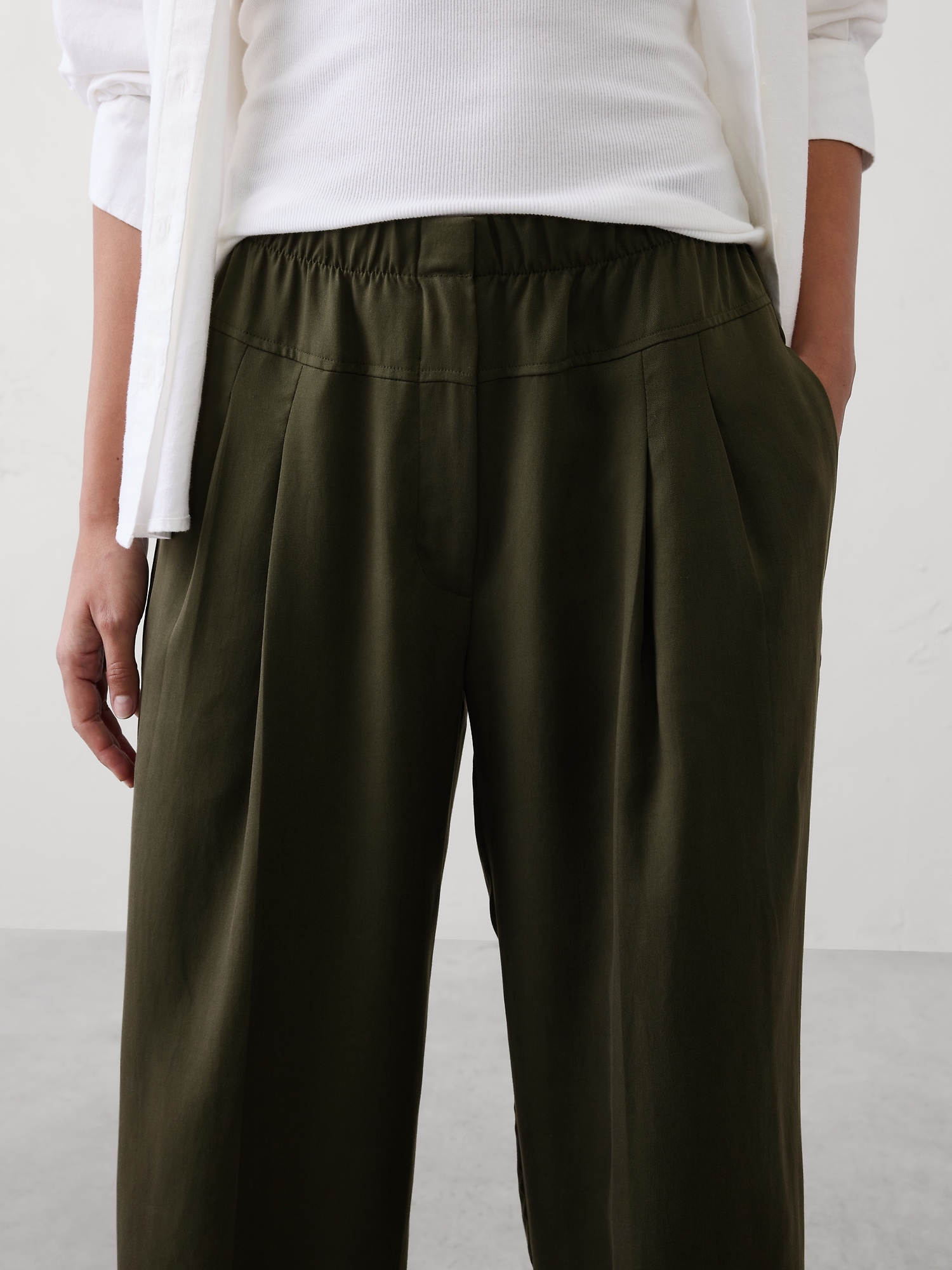 Image number 3 showing, Mid-Rise Straight-Leg Tencel Pleated Pant