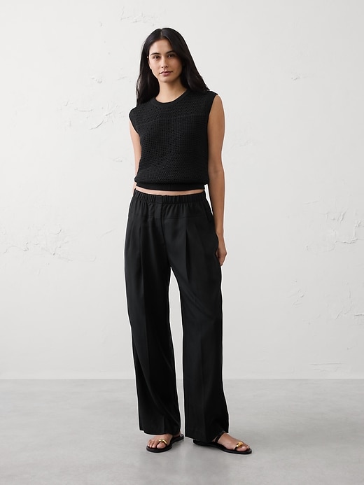 Straight-Leg Mid-Rise Tencel Pleated Pant