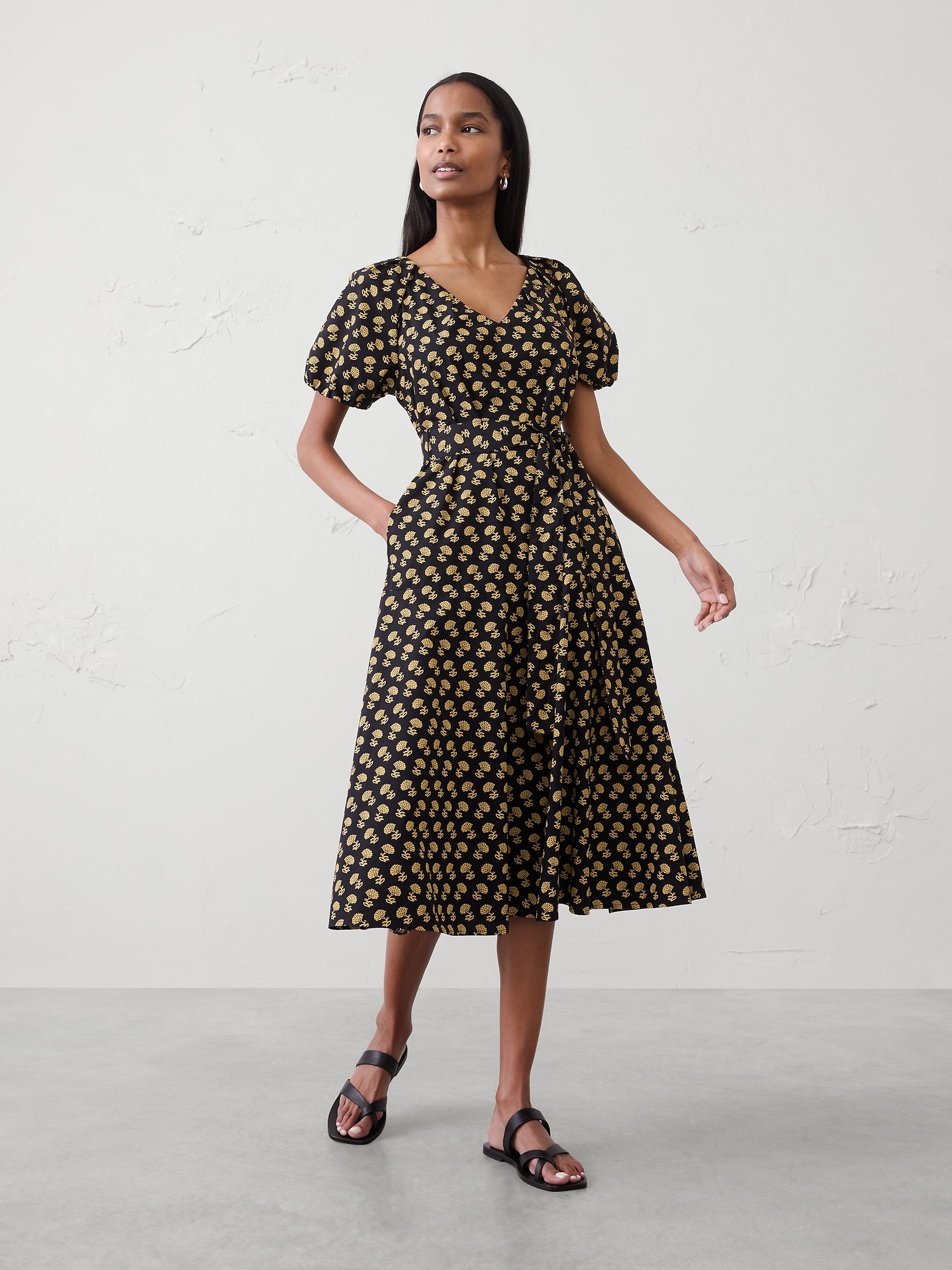 Poplin Gathered-Shoulder Midi Dress