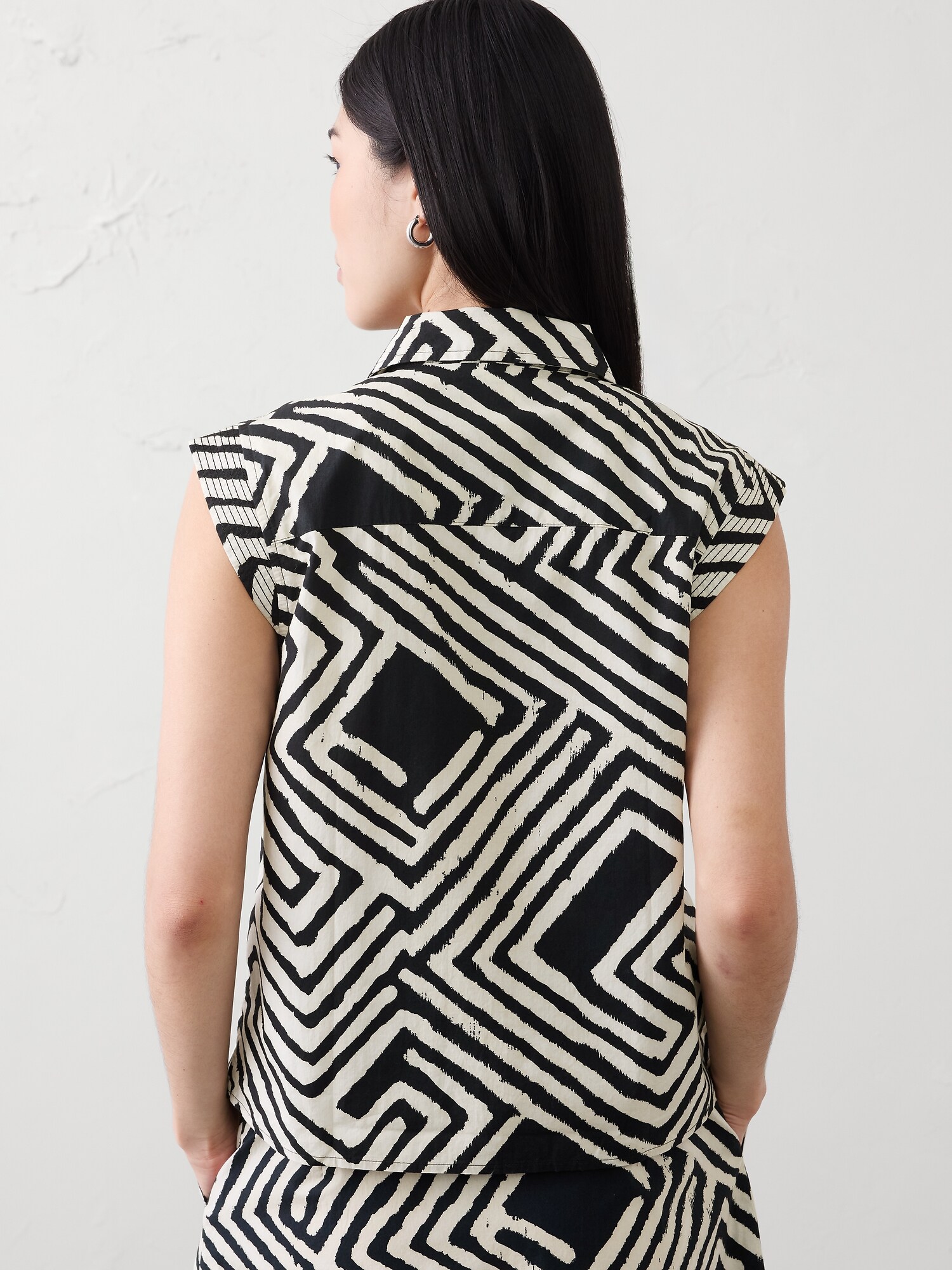 Image number 2 showing, Trapunto Cap-Sleeve Shirt