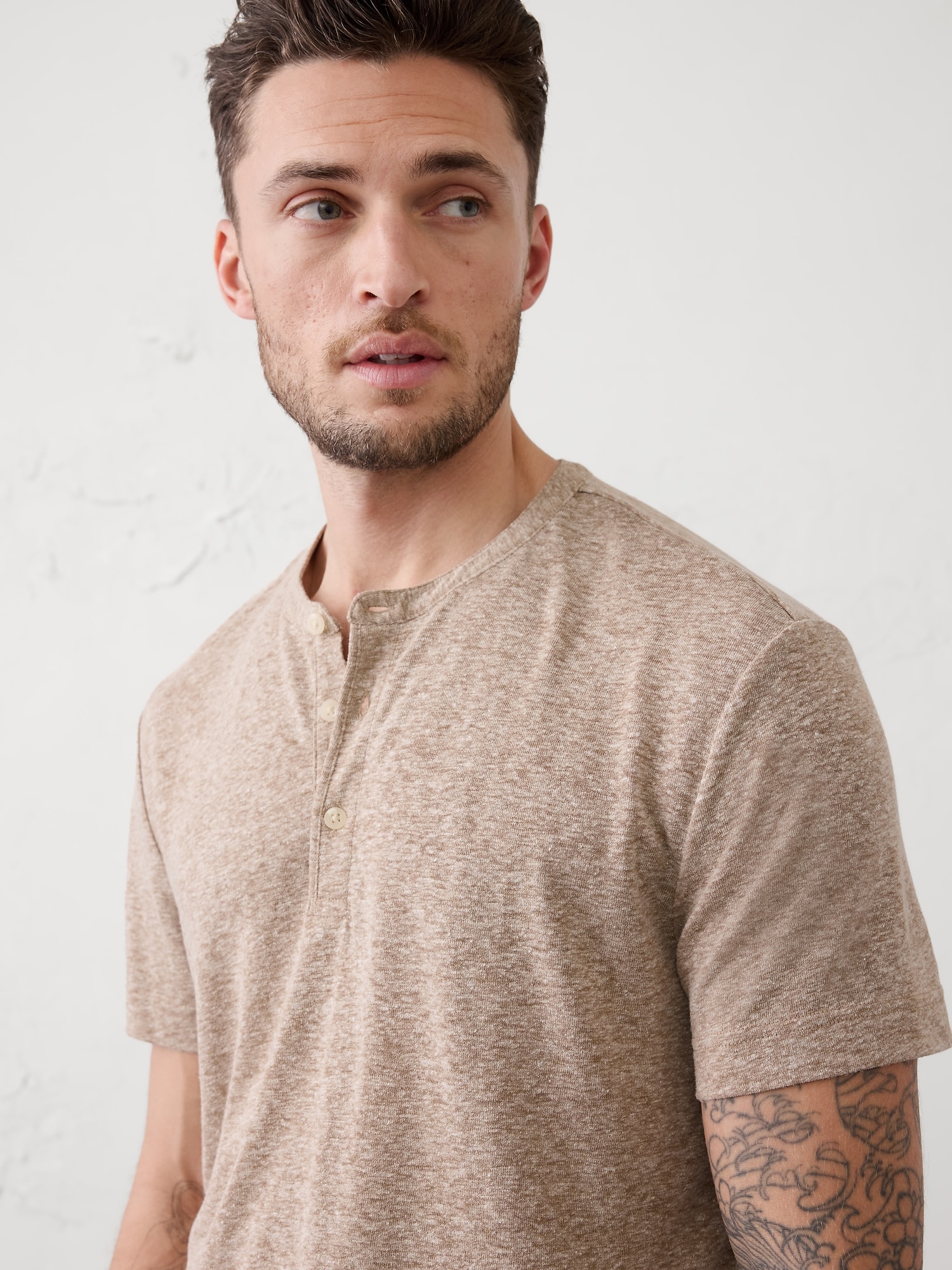 Image number 3 showing, Standard-Fit Linen-Blend Henley
