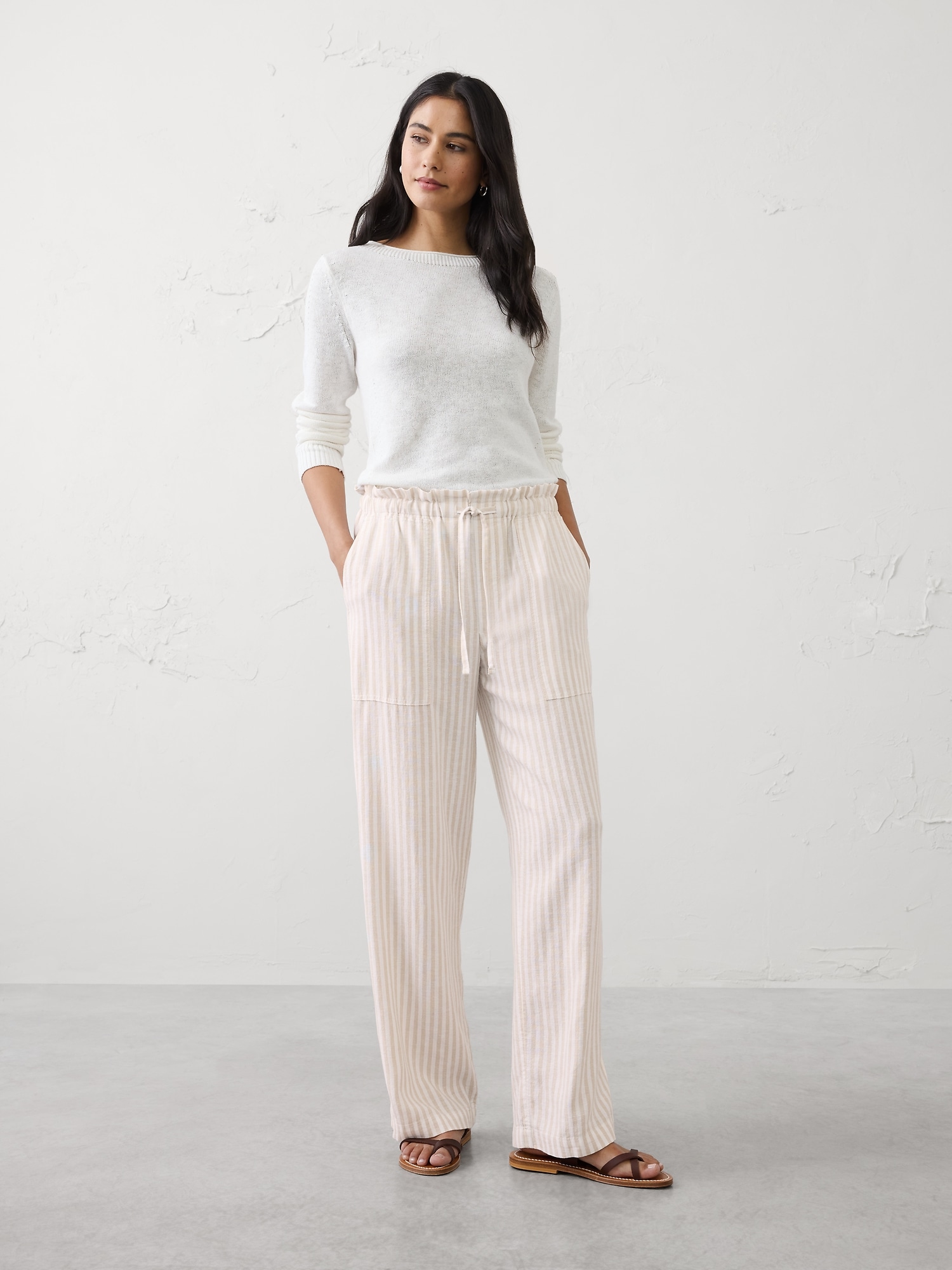 Mid-Rise Straight Linen-Blend Pull-On Pant