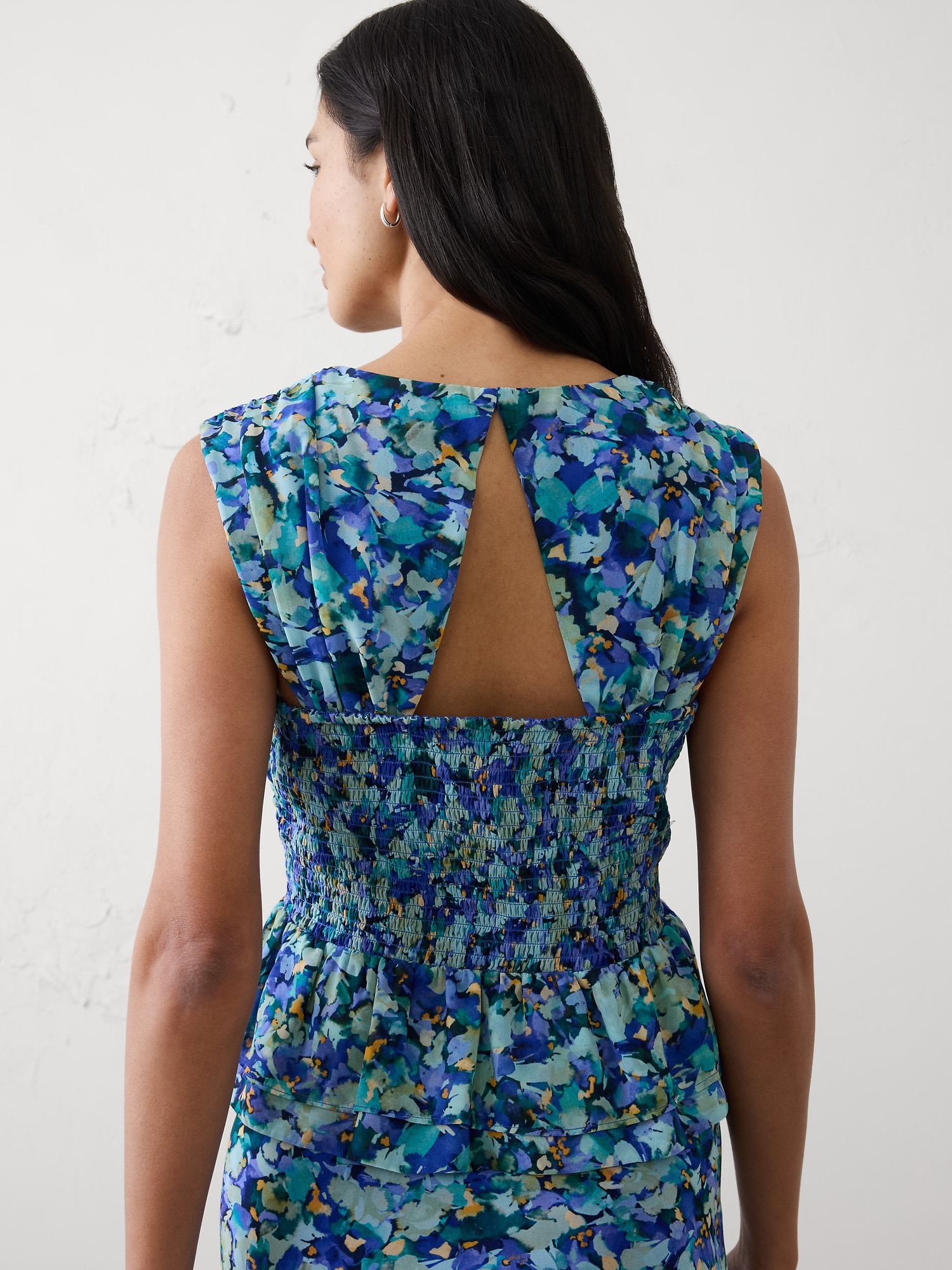 Image number 2 showing, Gathered Ruffle Cropped Top