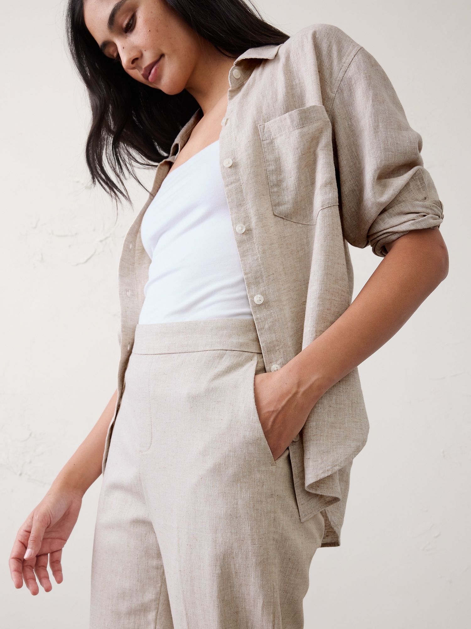 Image number 3 showing, High-Rise Linen-Blend Taper Pant