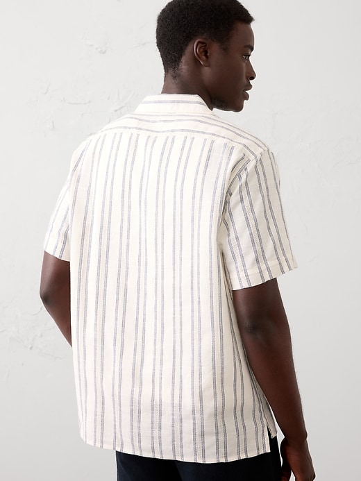 Standard-Fit Textured Resort Shirt