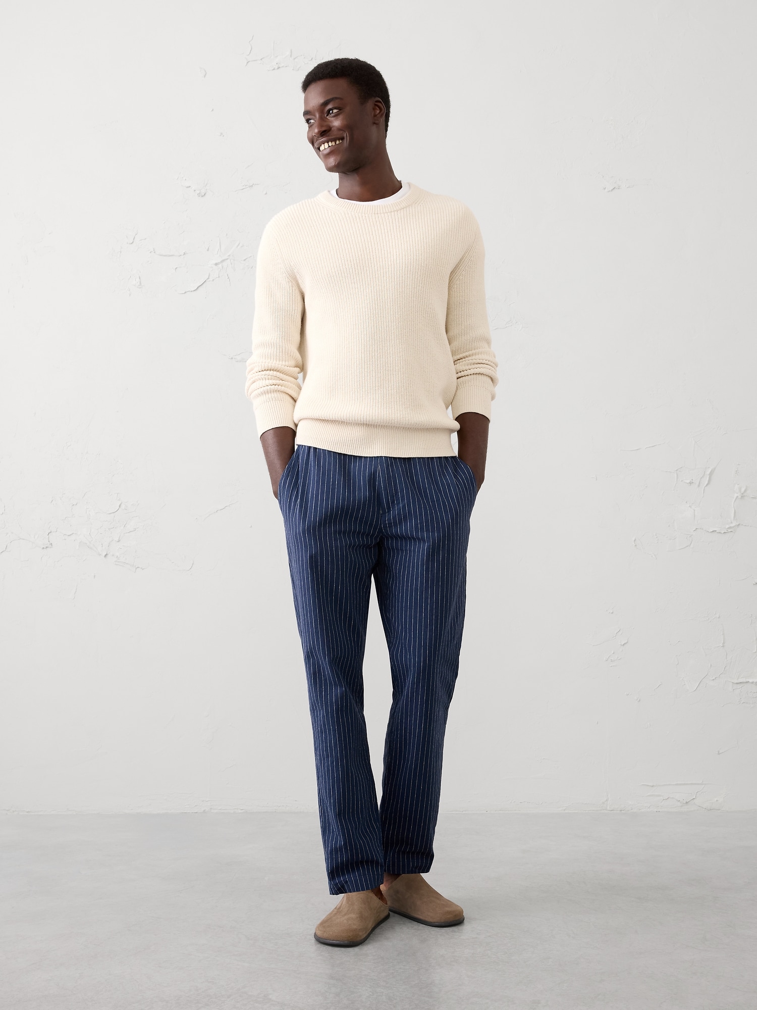 Athletic-Fit Linen-Blend Pant