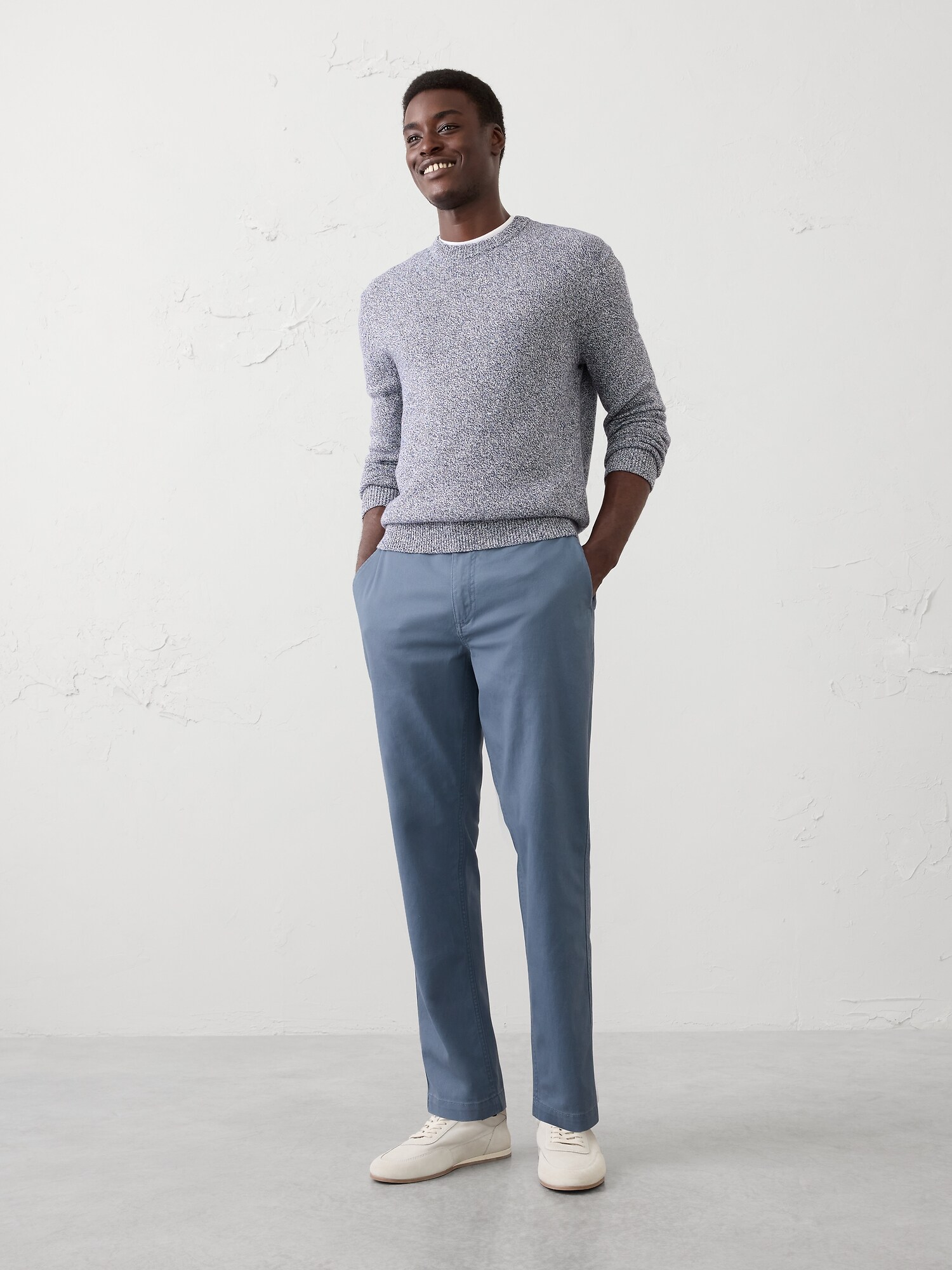 Athletic-Fit Summerweight Chino