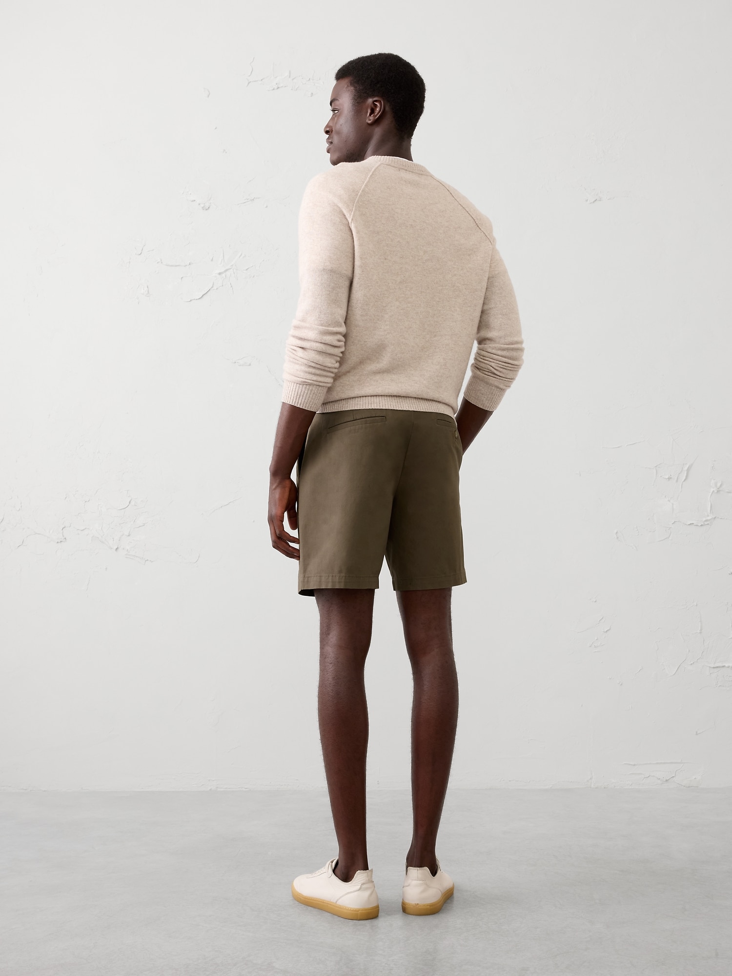 Image number 2 showing, Slim-Fit 7" Lived-In Short