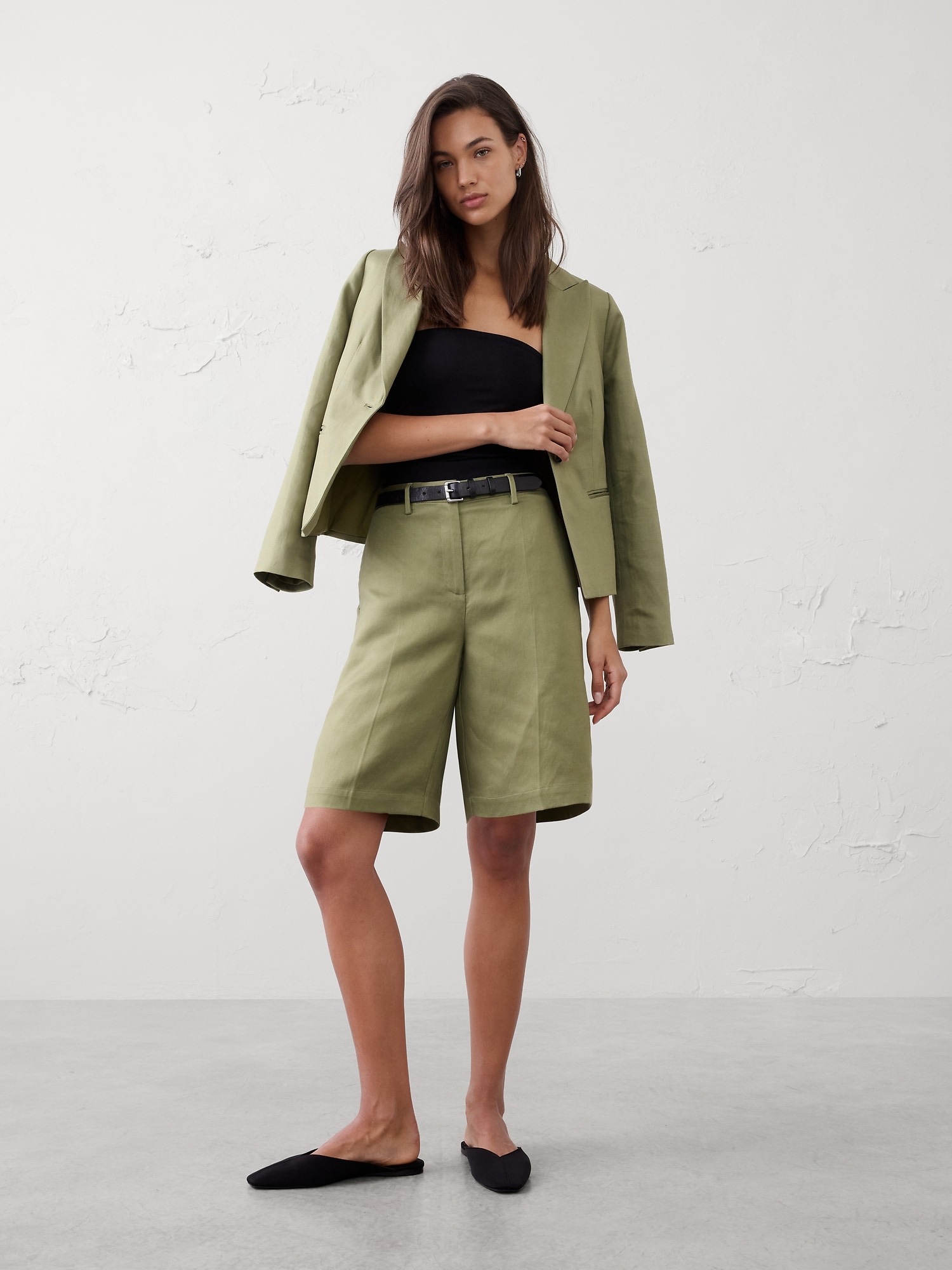 Image number 1 showing, Linen-Tencel High-Rise Bermuda Short