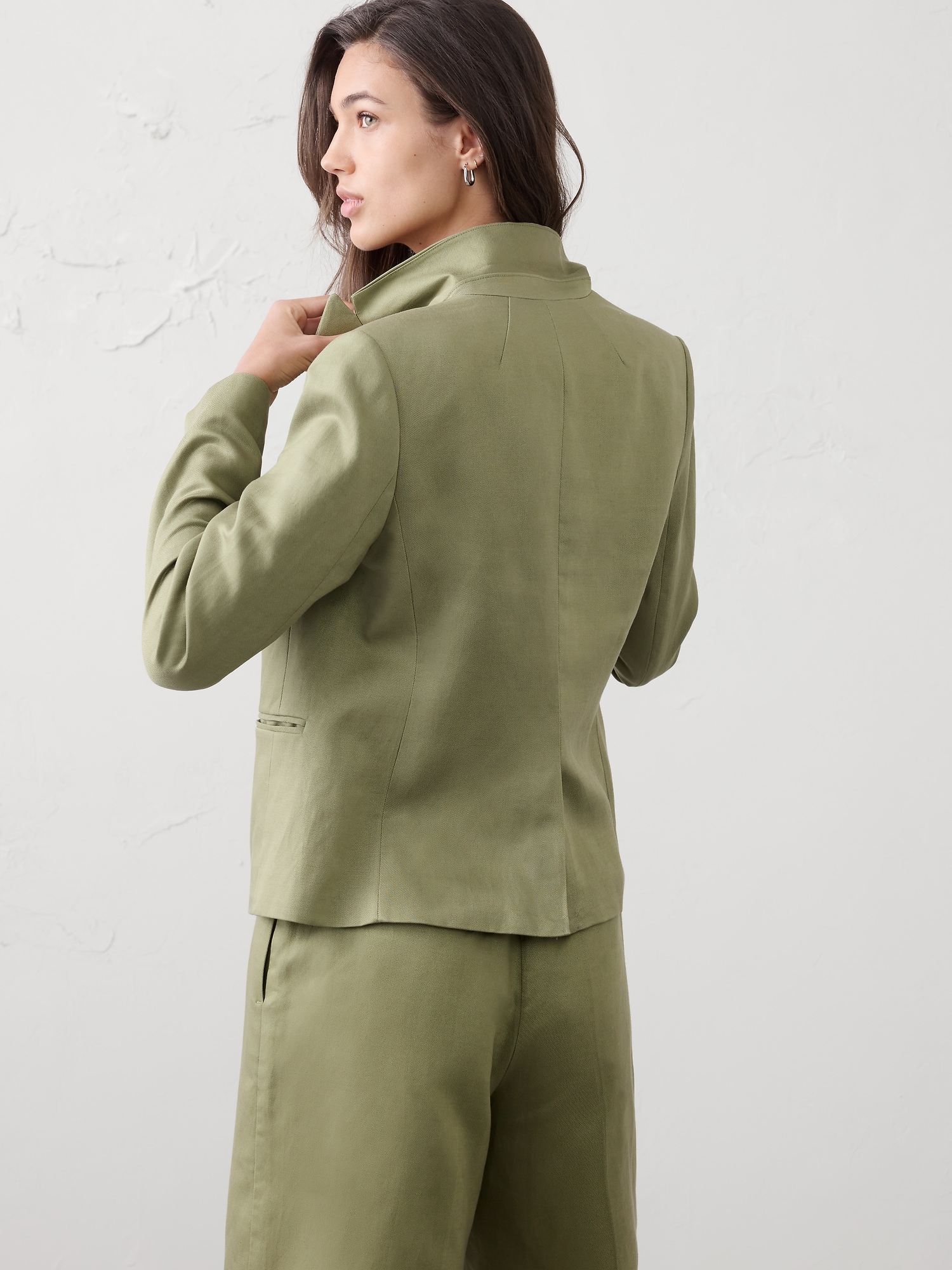 Image number 2 showing, Linen-Tencel Fitted Blazer