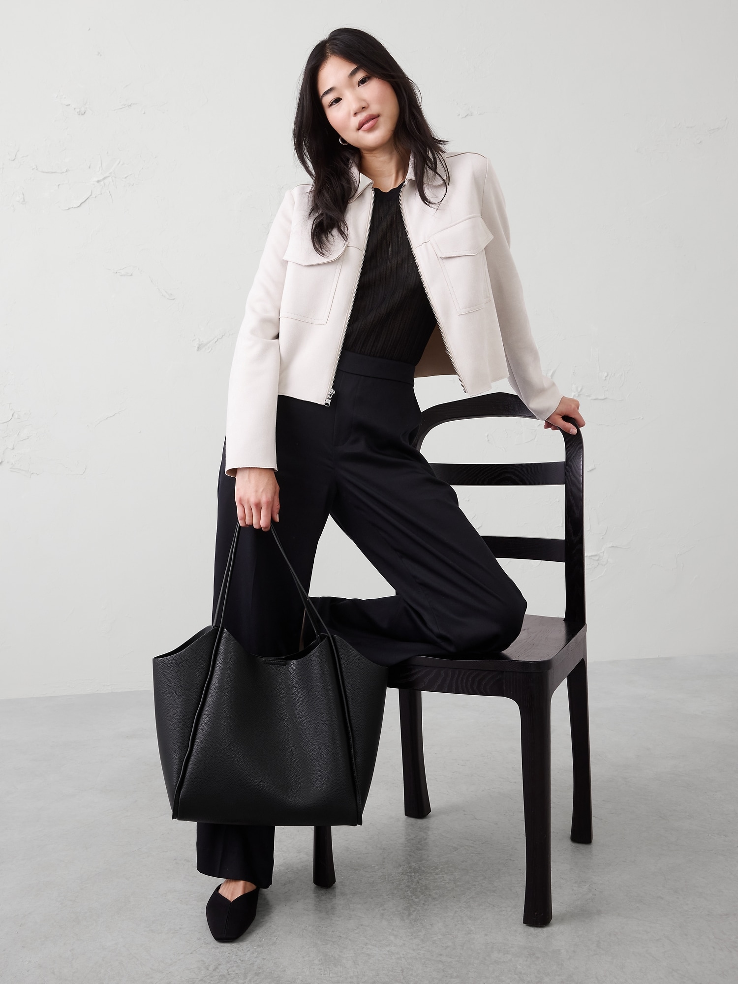 Image number 2 showing, Vegan Leather Modern Bucket Tote