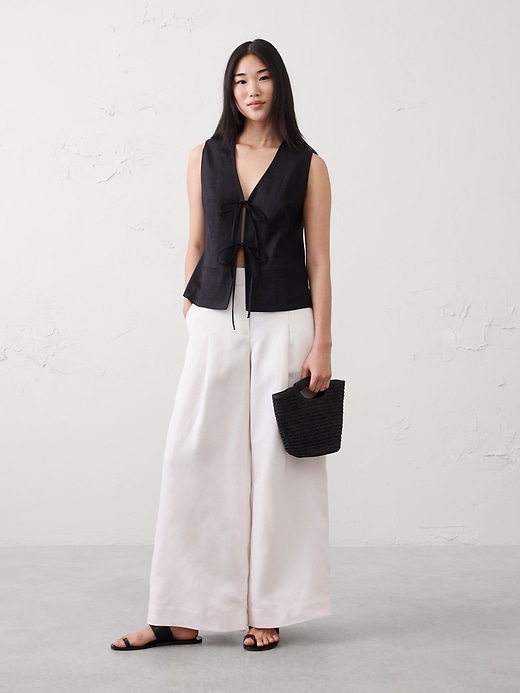 Wide-Leg Mid-Rise Pleated Pull-On Pant