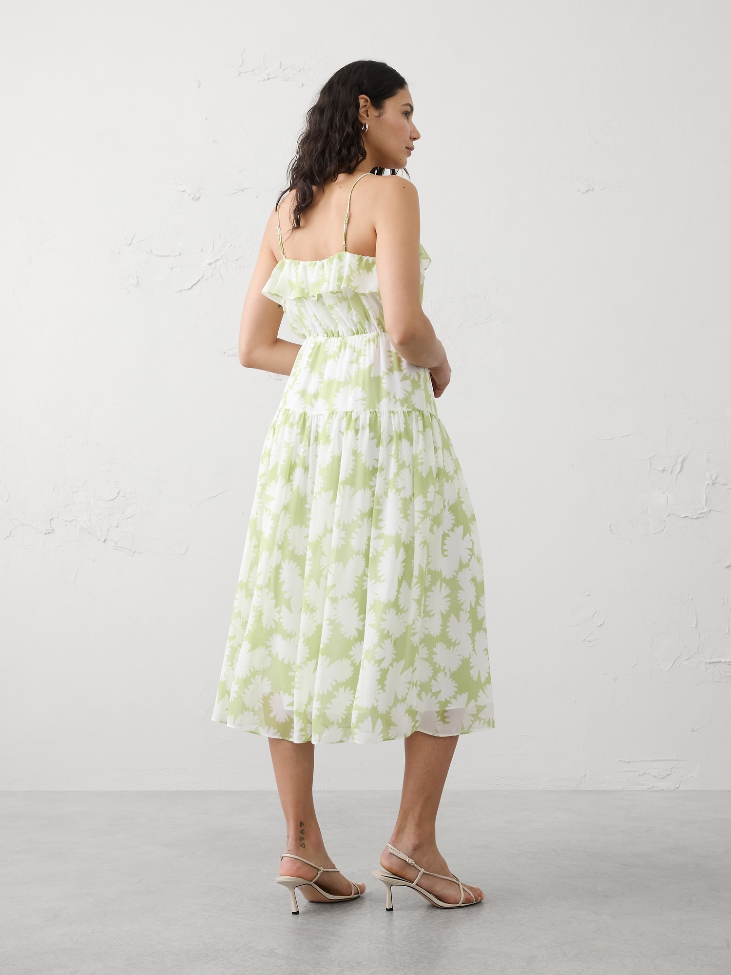 Image number 2 showing, Chiffon Ruffle Midi Dress