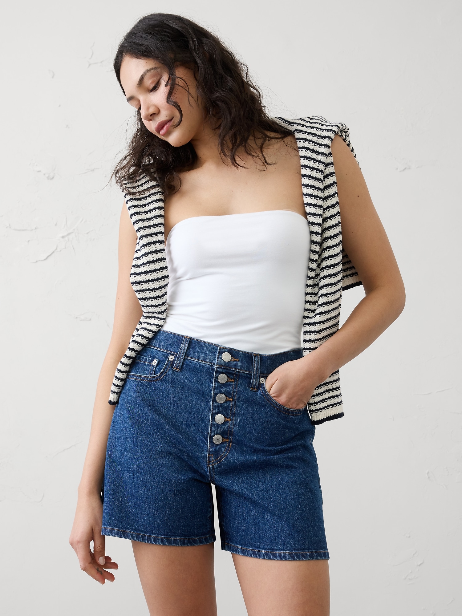 Image number 3 showing, High-Rise Denim Short