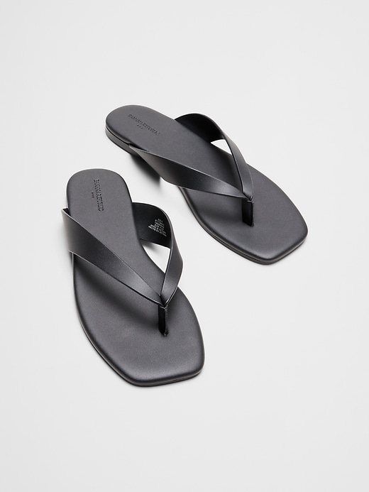 Vegan Leather Flip Flop | Banana Republic Factory