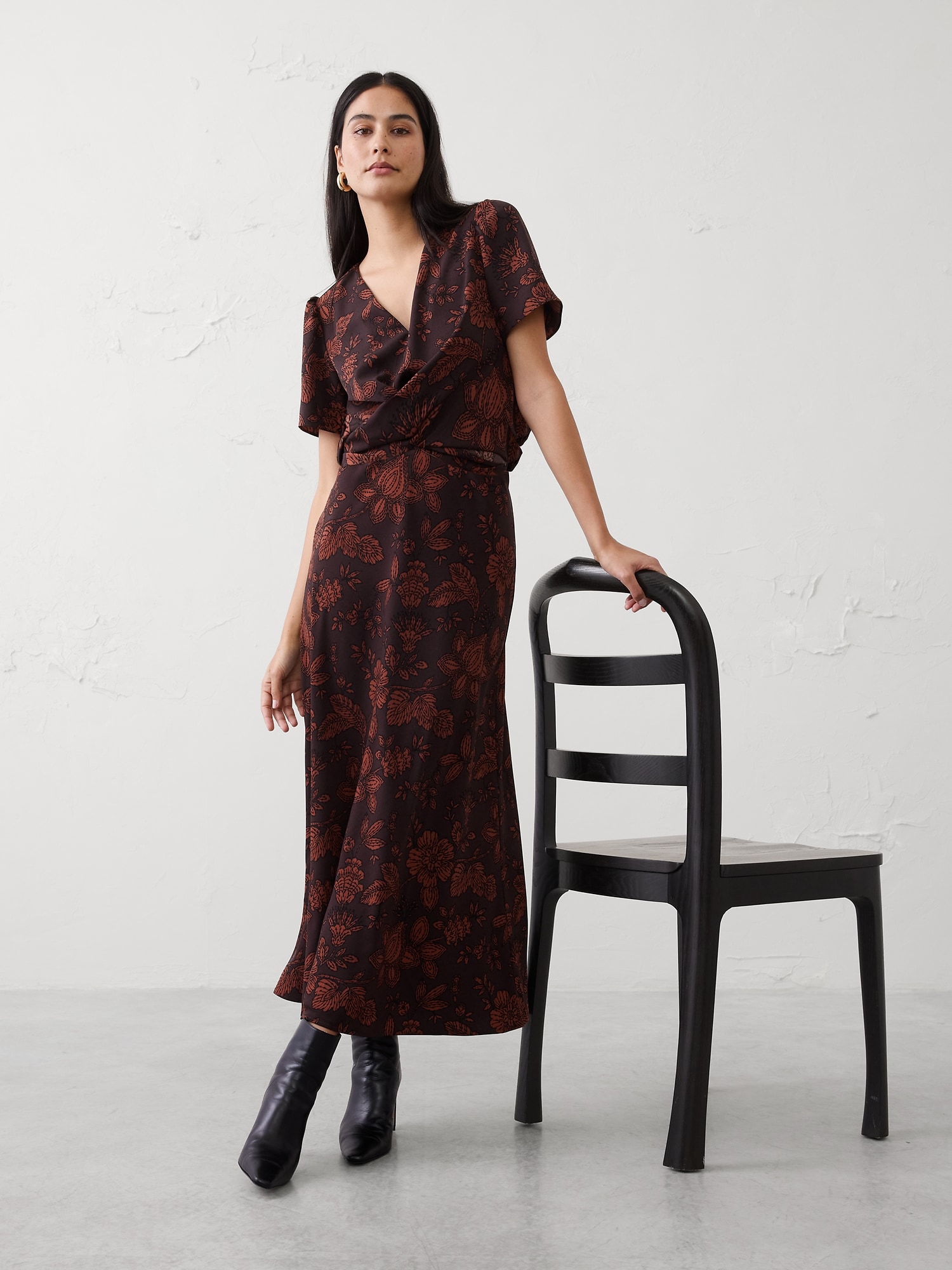 Image number 3 showing, Tied Cropped Top