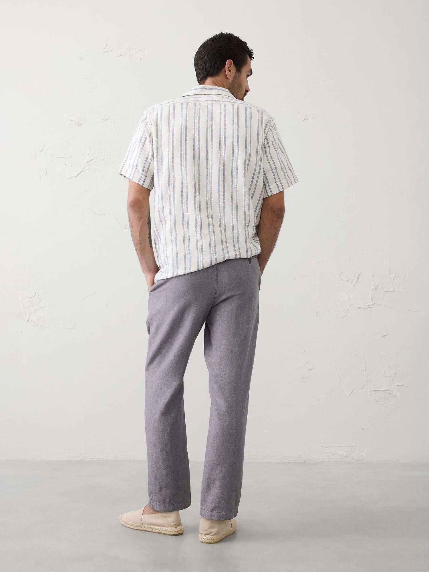 Image number 2 showing, Slim-Fit Straight Linen-Blend Trouser