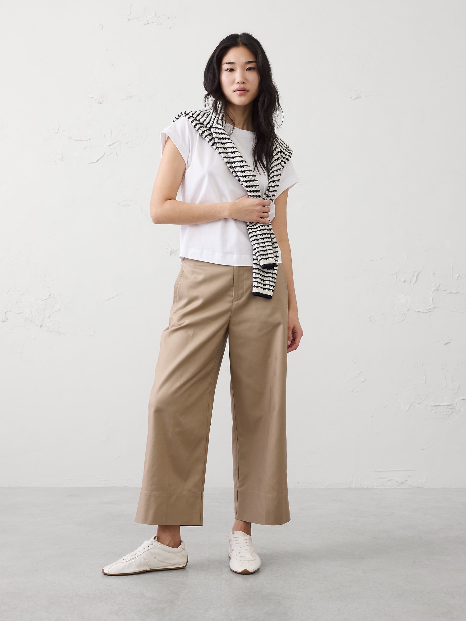 Image number 1 showing, Wide-Leg High-Rise Cropped Pant